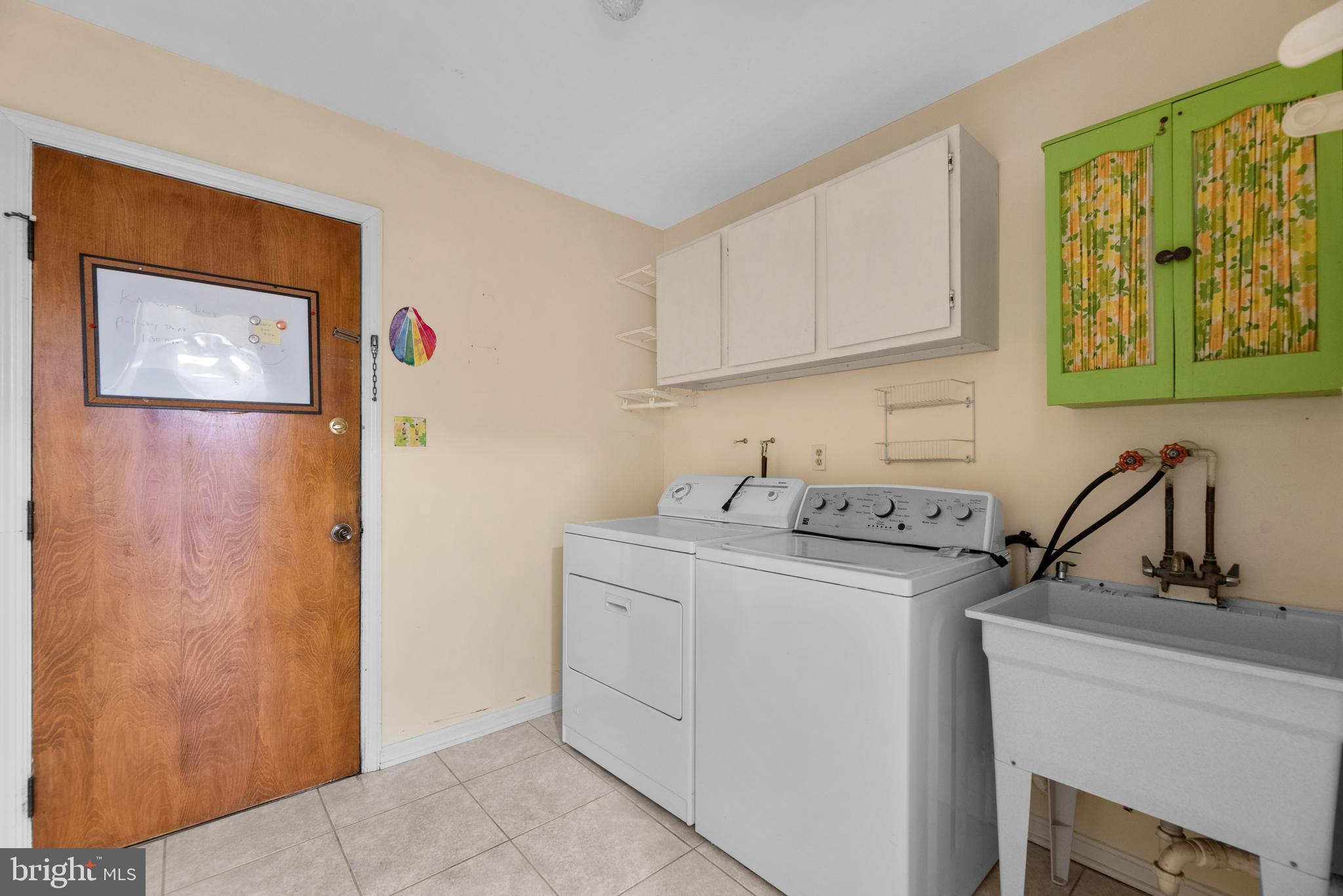 CAMELOT - Residential