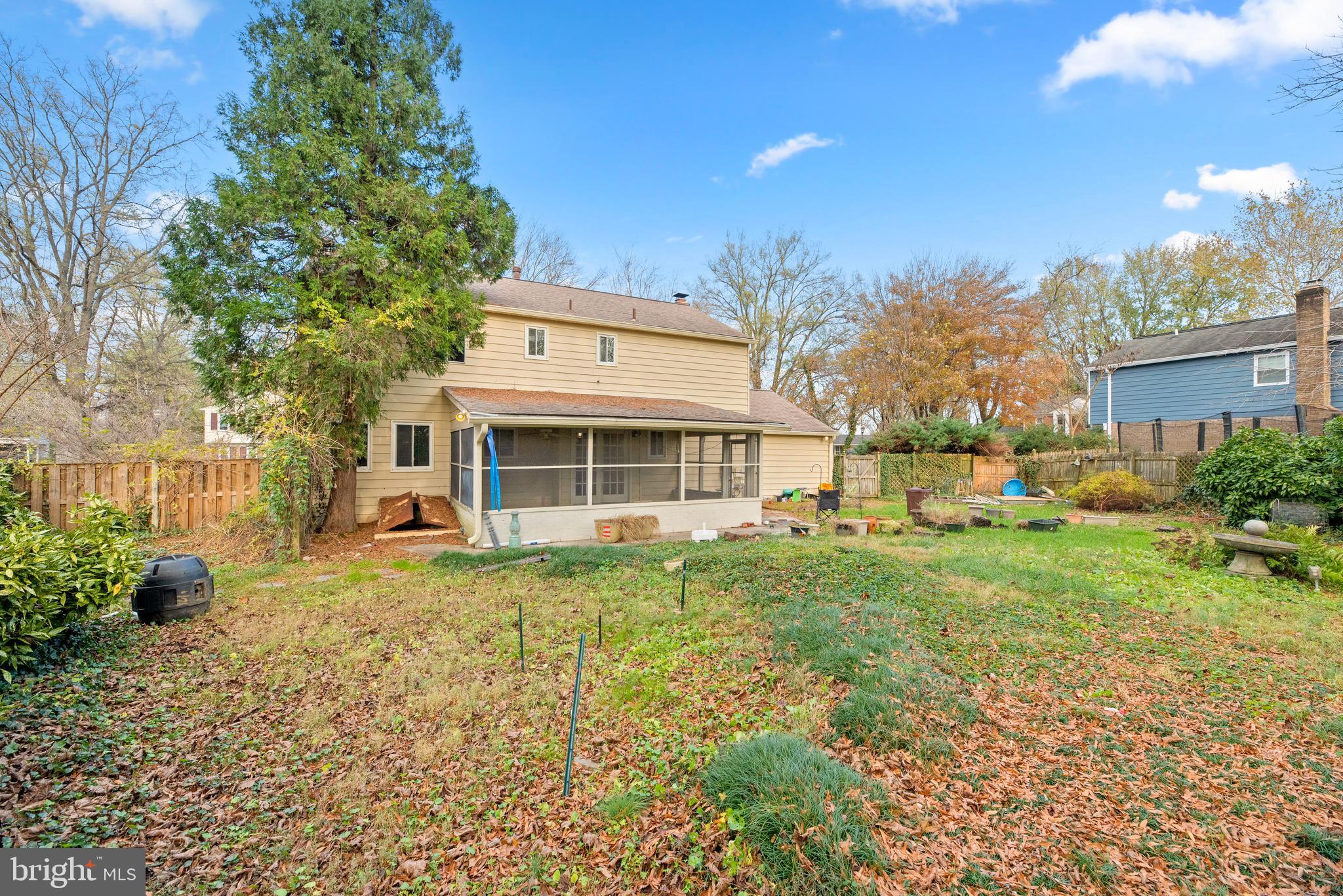 CAMELOT - Residential