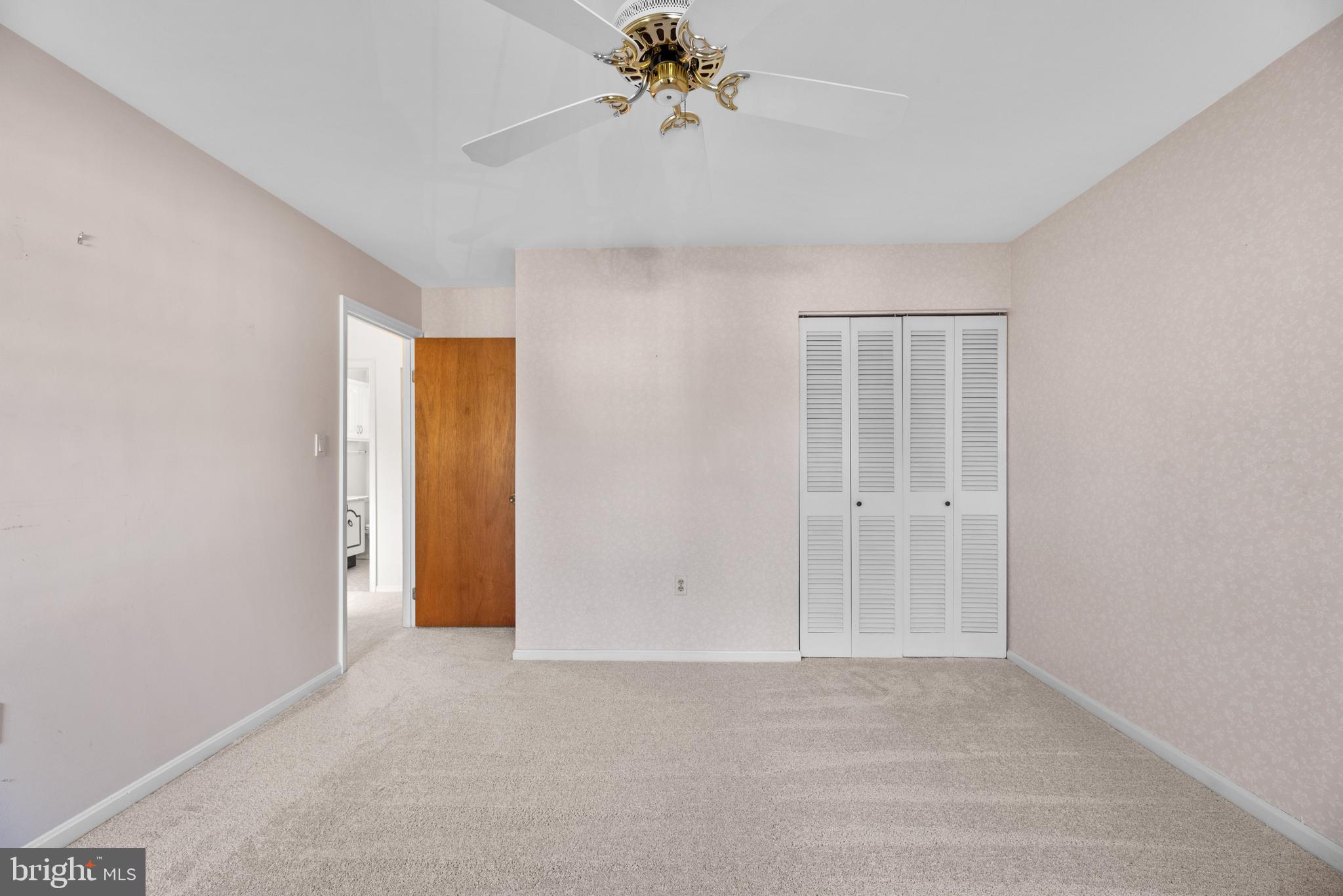 CAMELOT - Residential