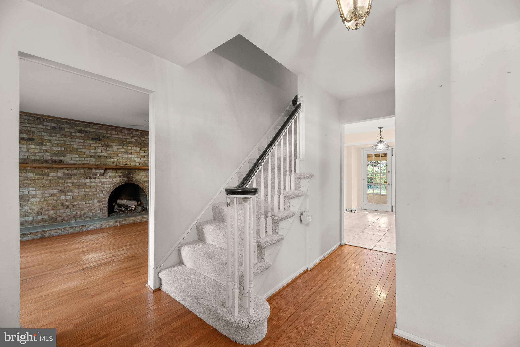 CAMELOT - Residential