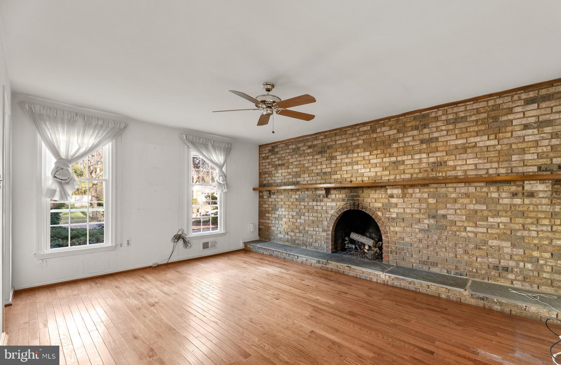 CAMELOT - Residential