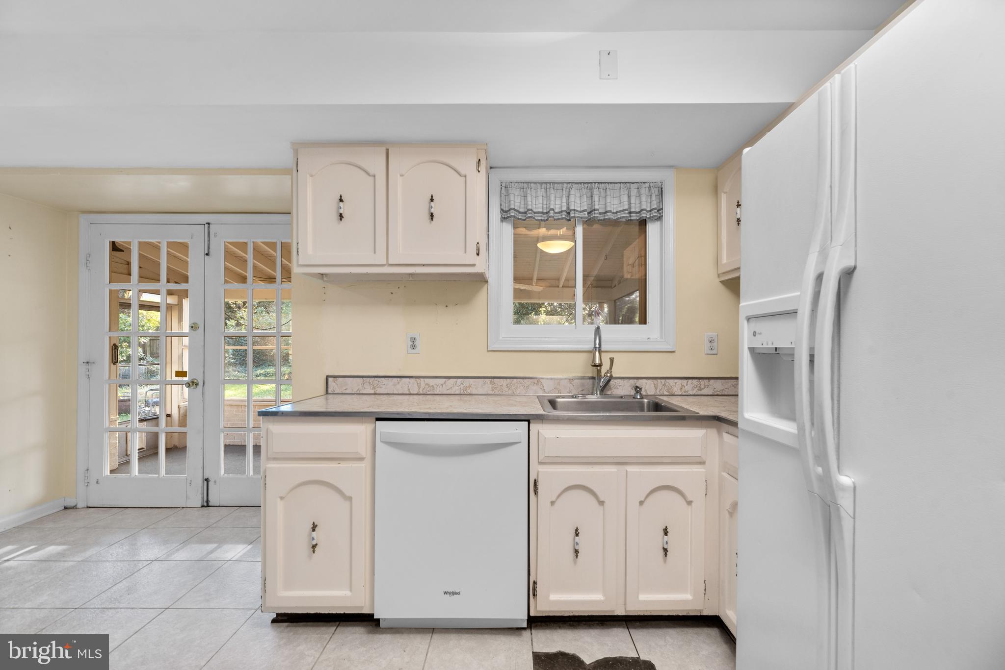 CAMELOT - Residential