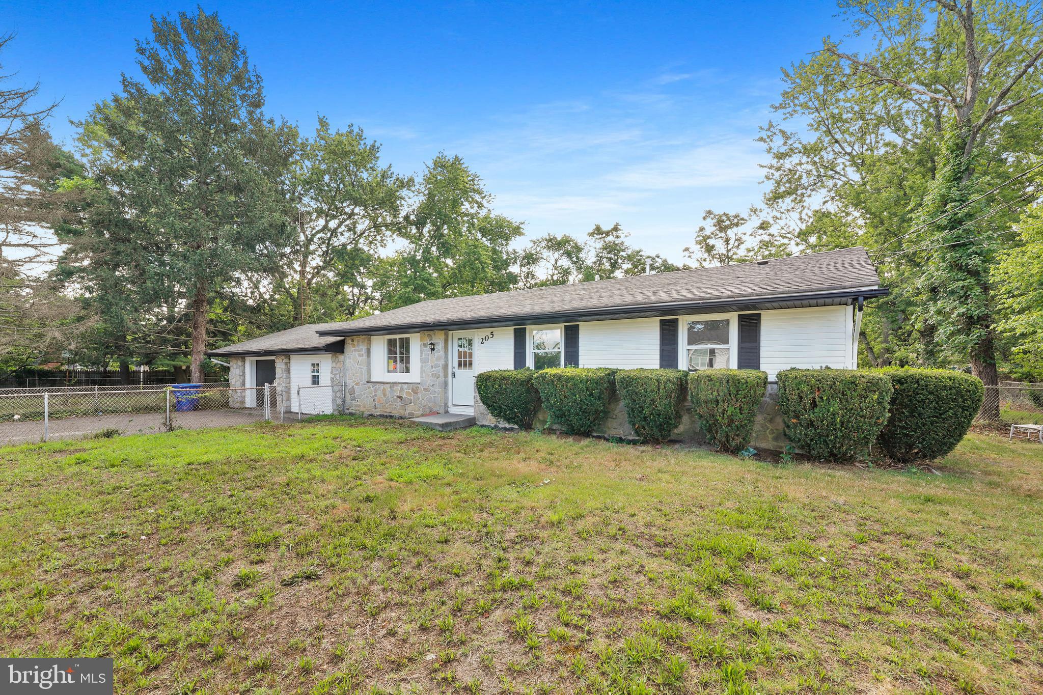 205 ROBIN ROAD