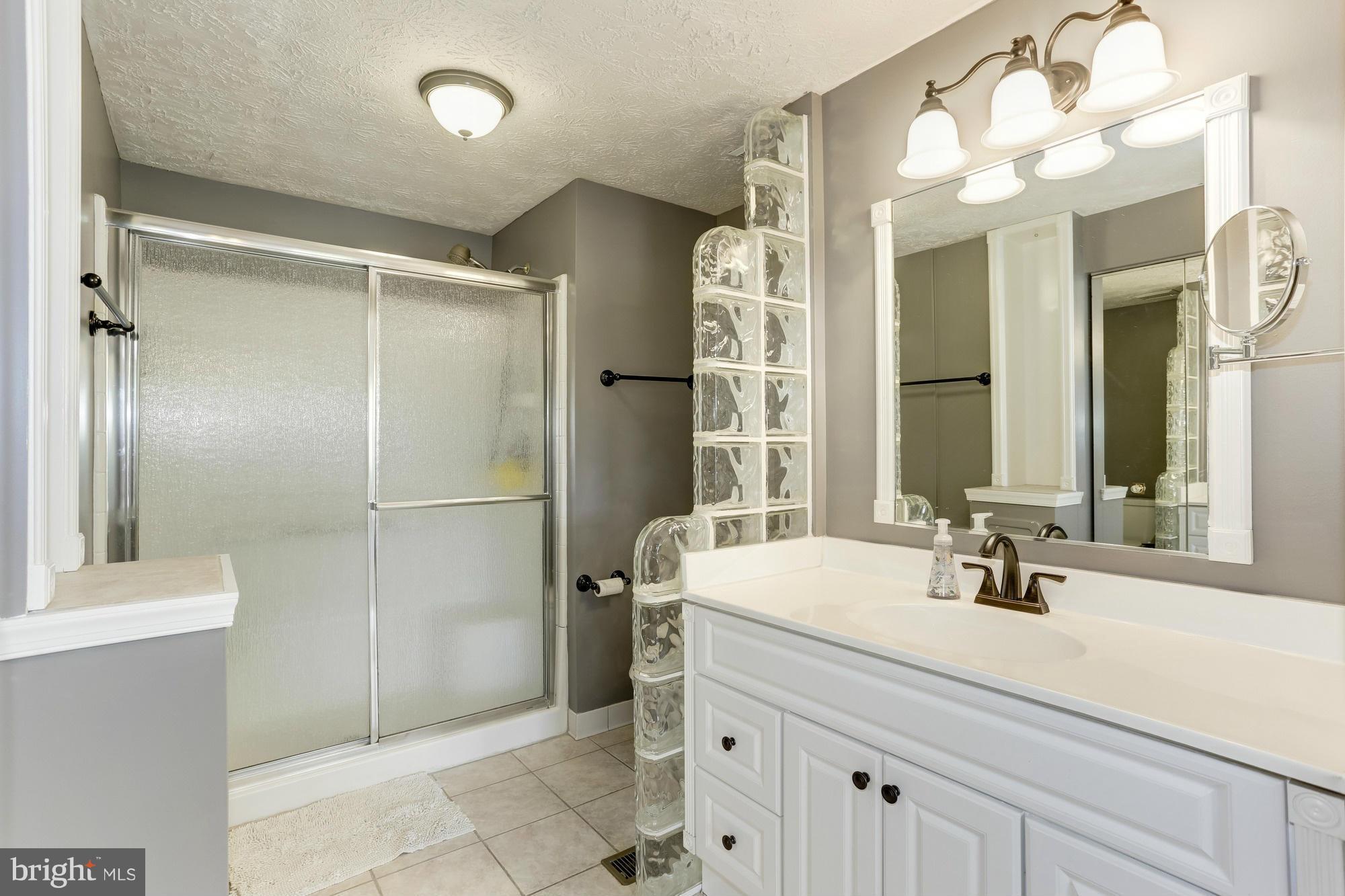 FRANKLIN SQUARE - Residential