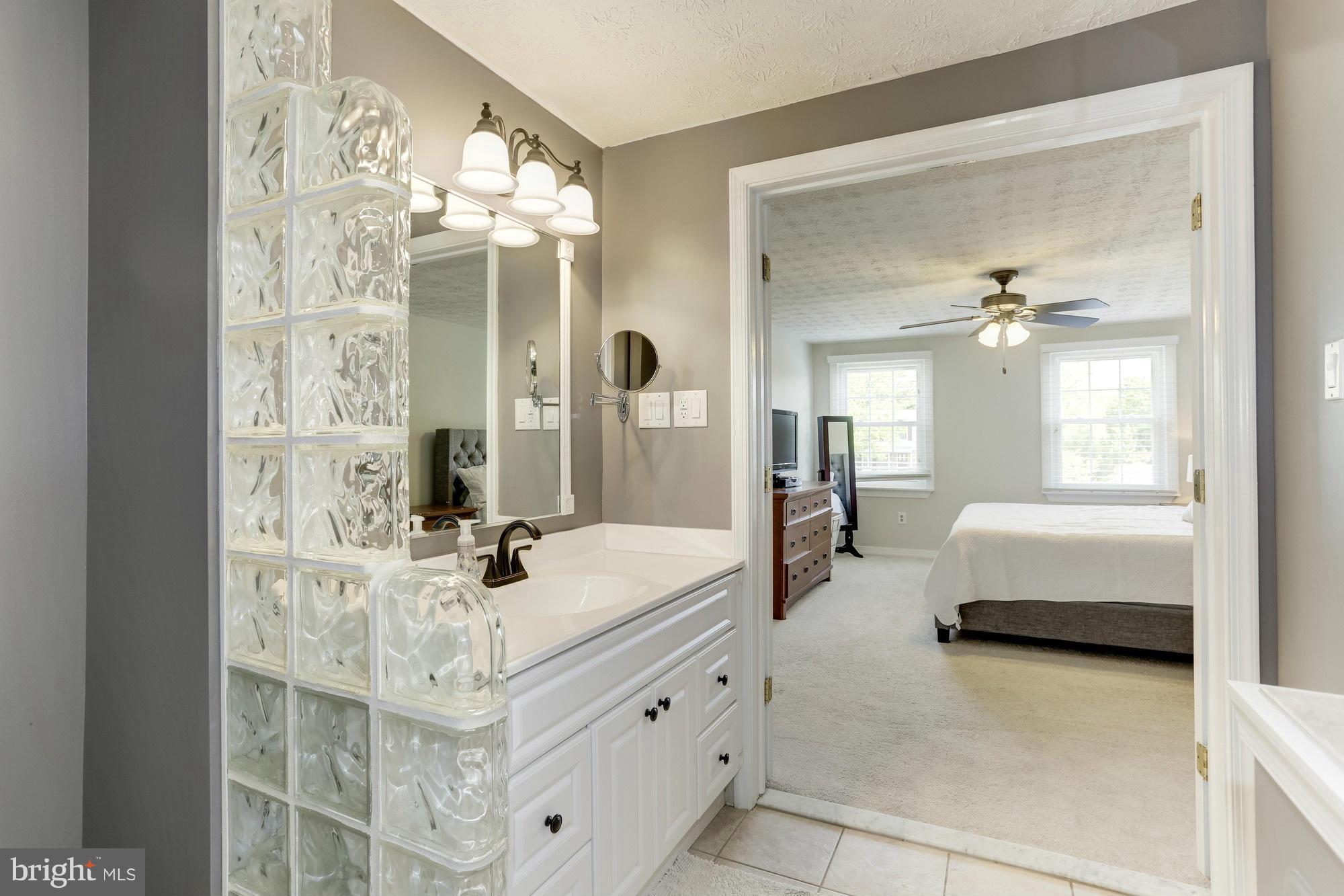 FRANKLIN SQUARE - Residential