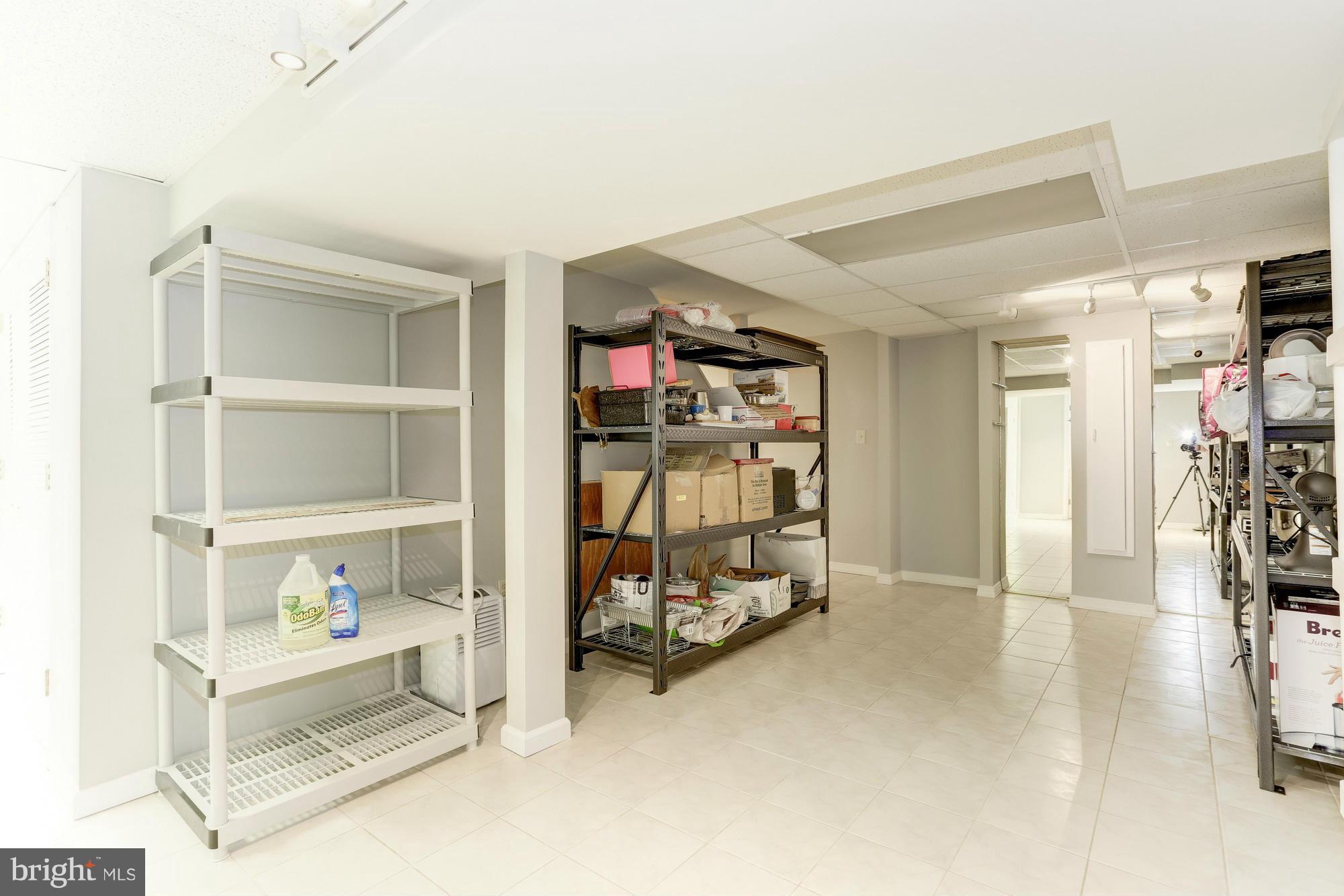 FRANKLIN SQUARE - Residential