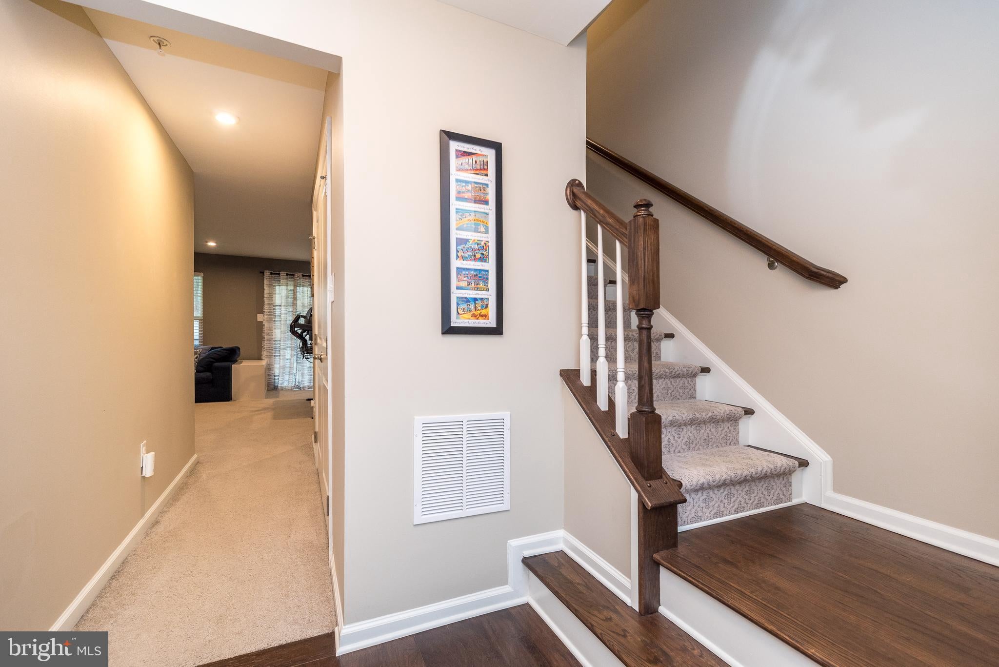 327 PIN OAK LANE