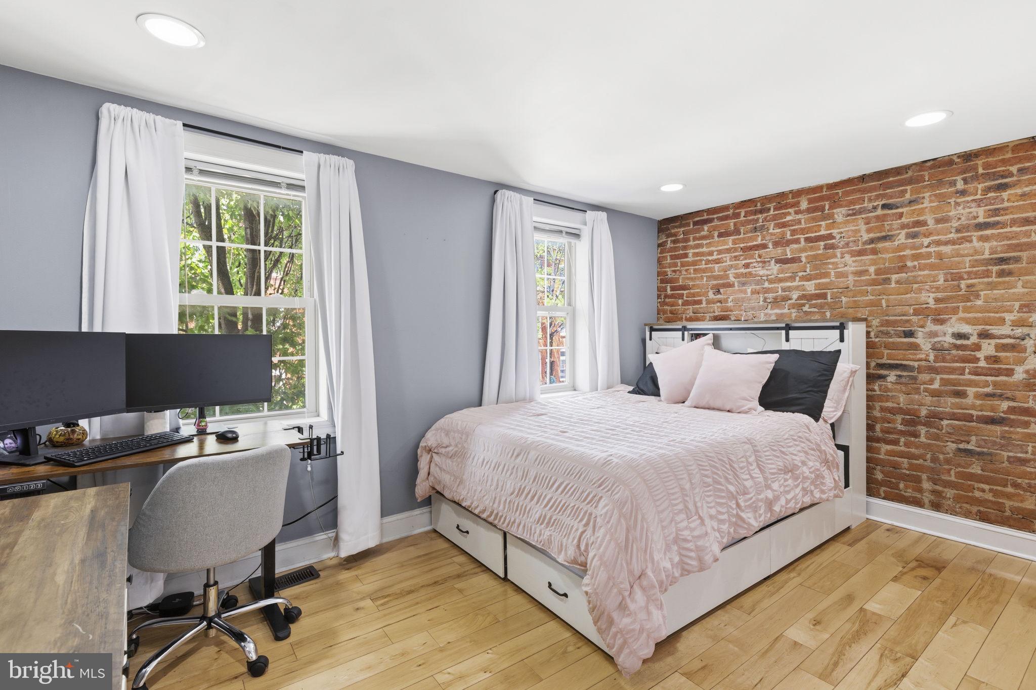 UPPER FELLS POINT - Residential