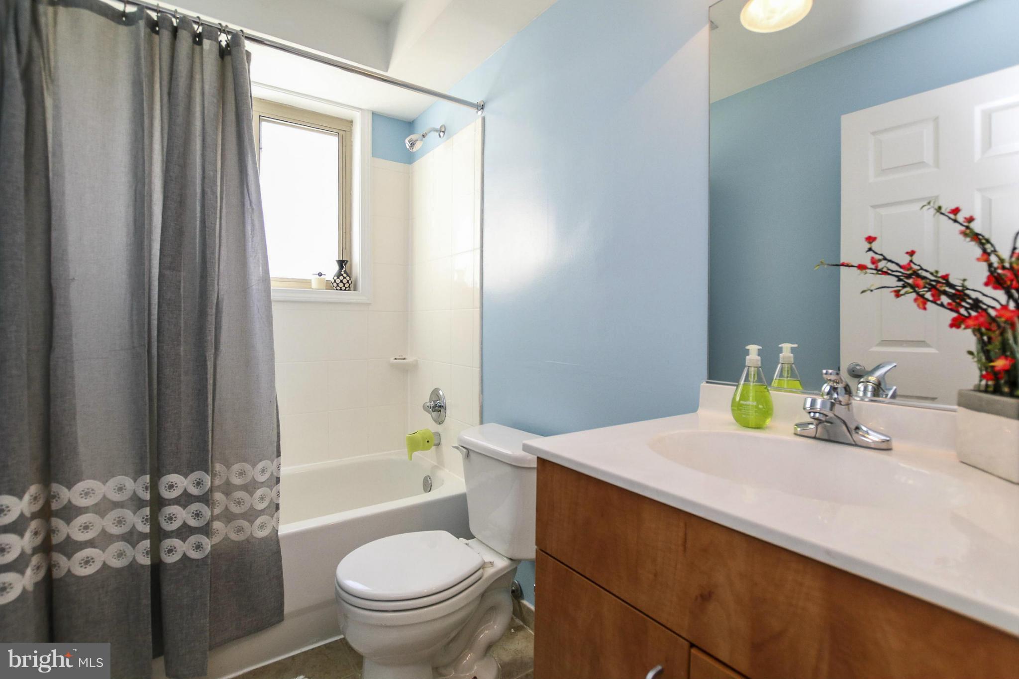 THE LANDING AT SPA CREEK - Residential