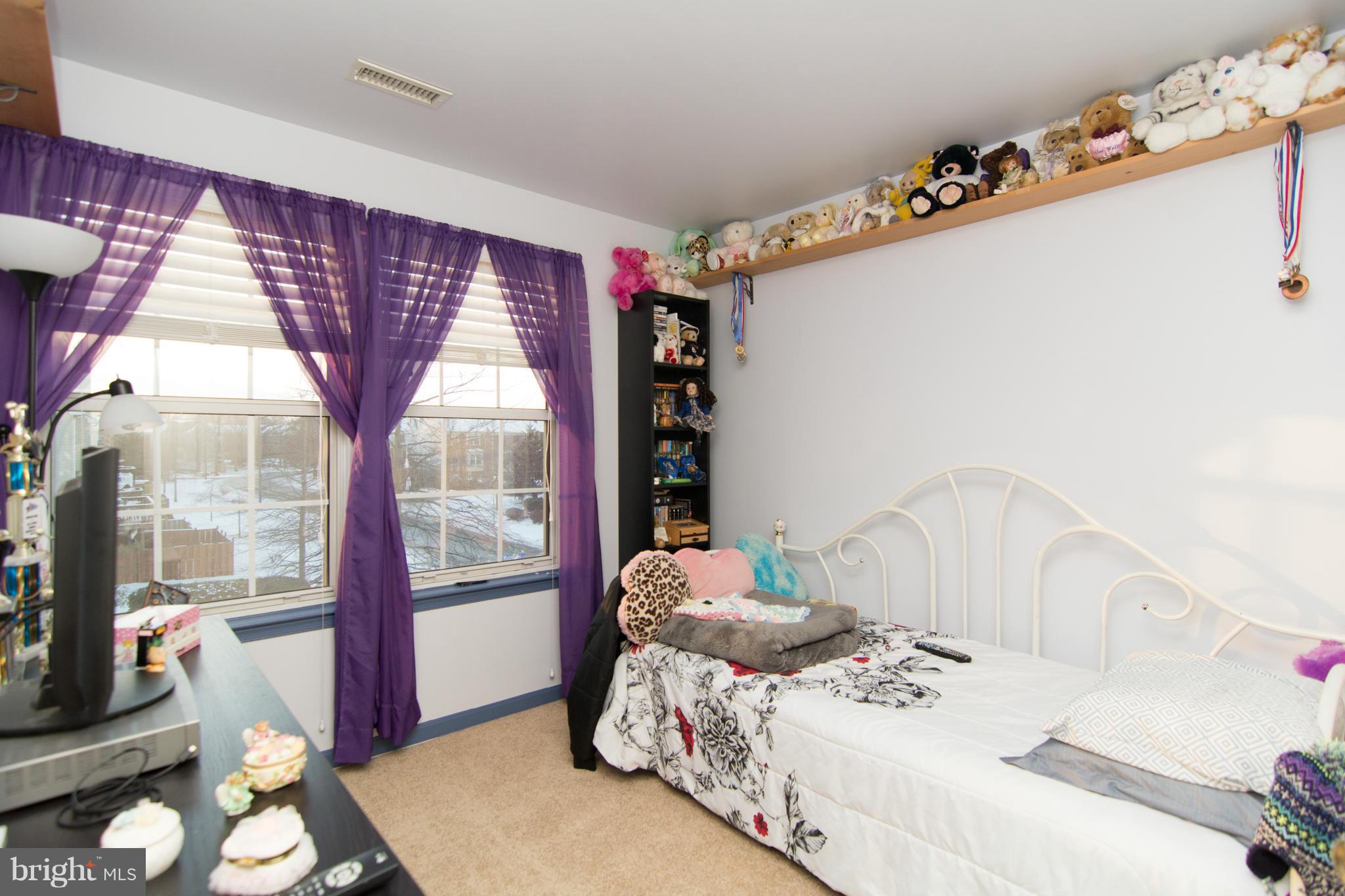 STONEY BEACH - Residential