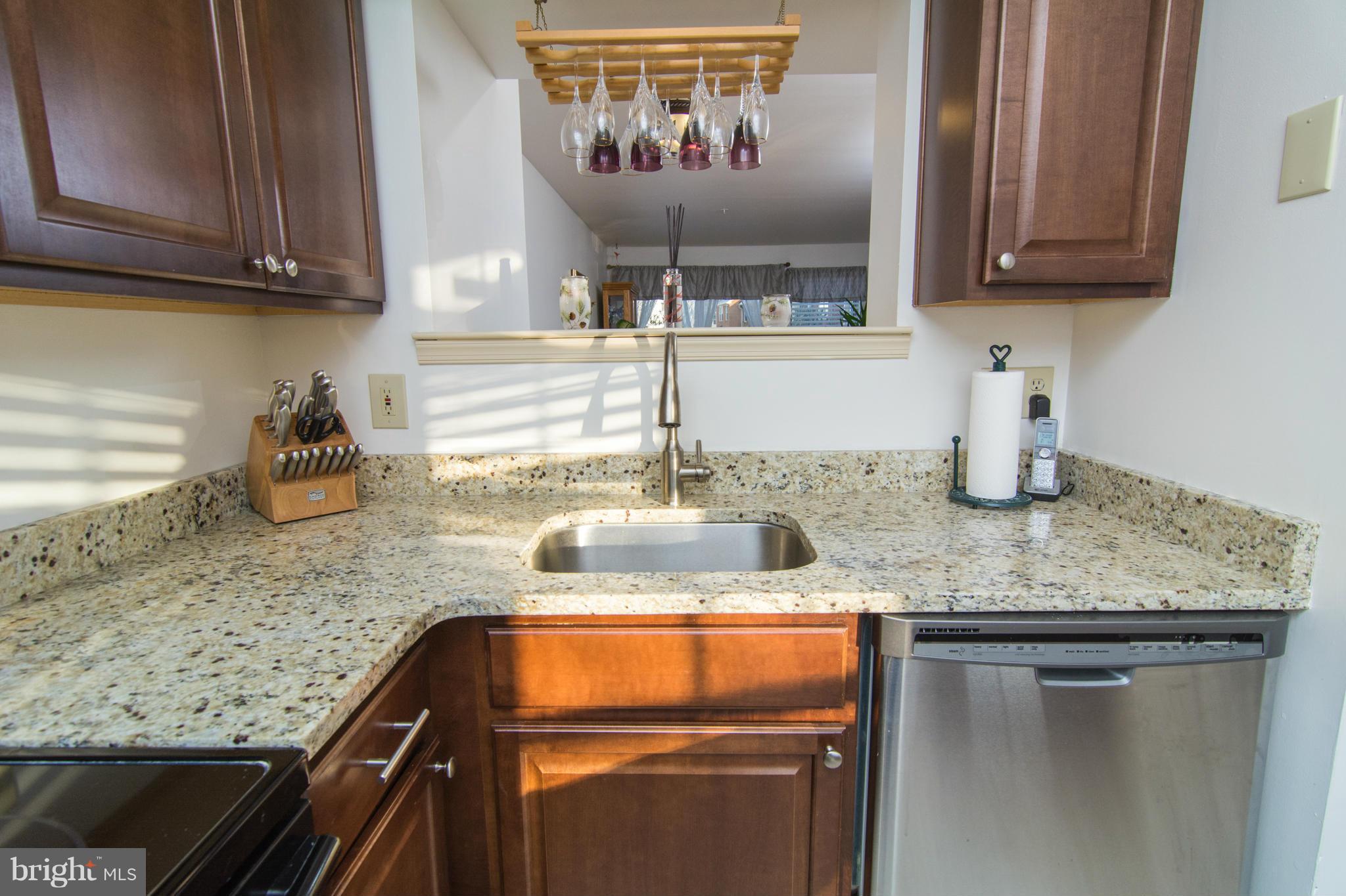 STONEY BEACH - Residential