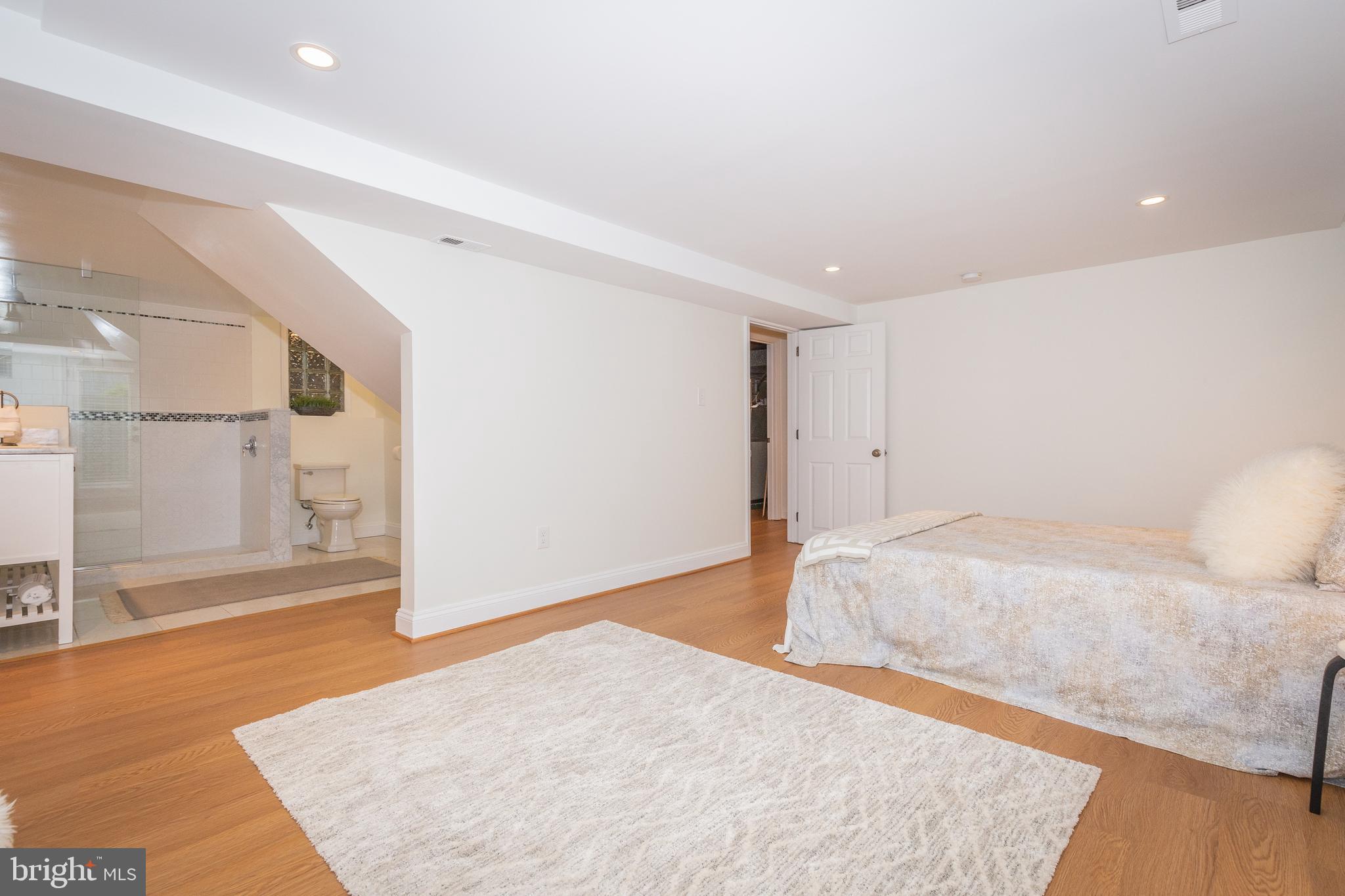 EASTPORT - Residential