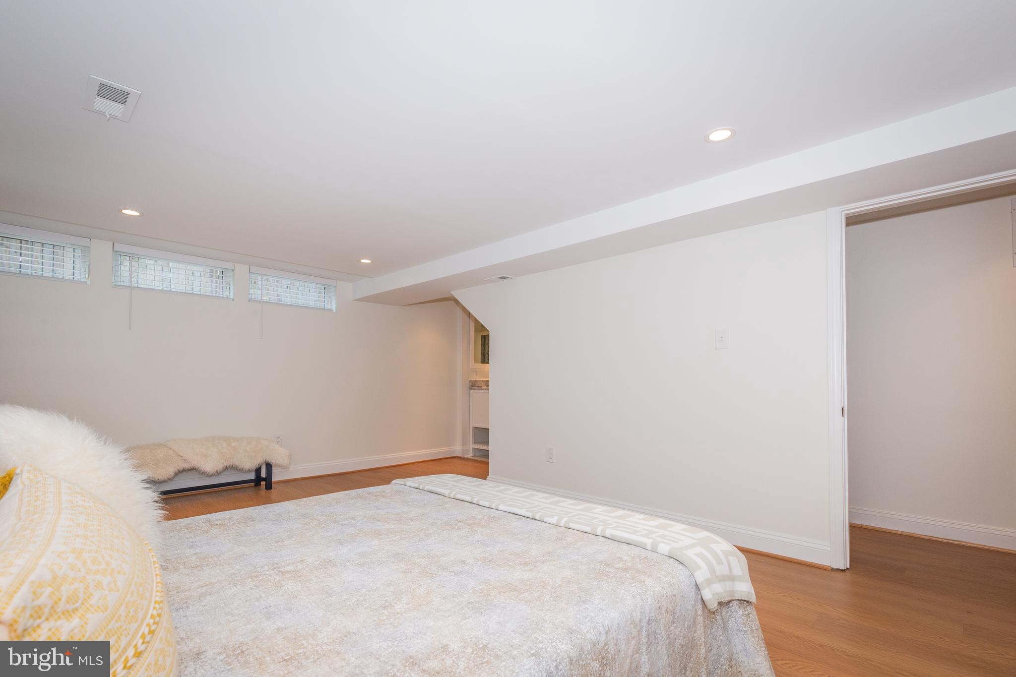 EASTPORT - Residential