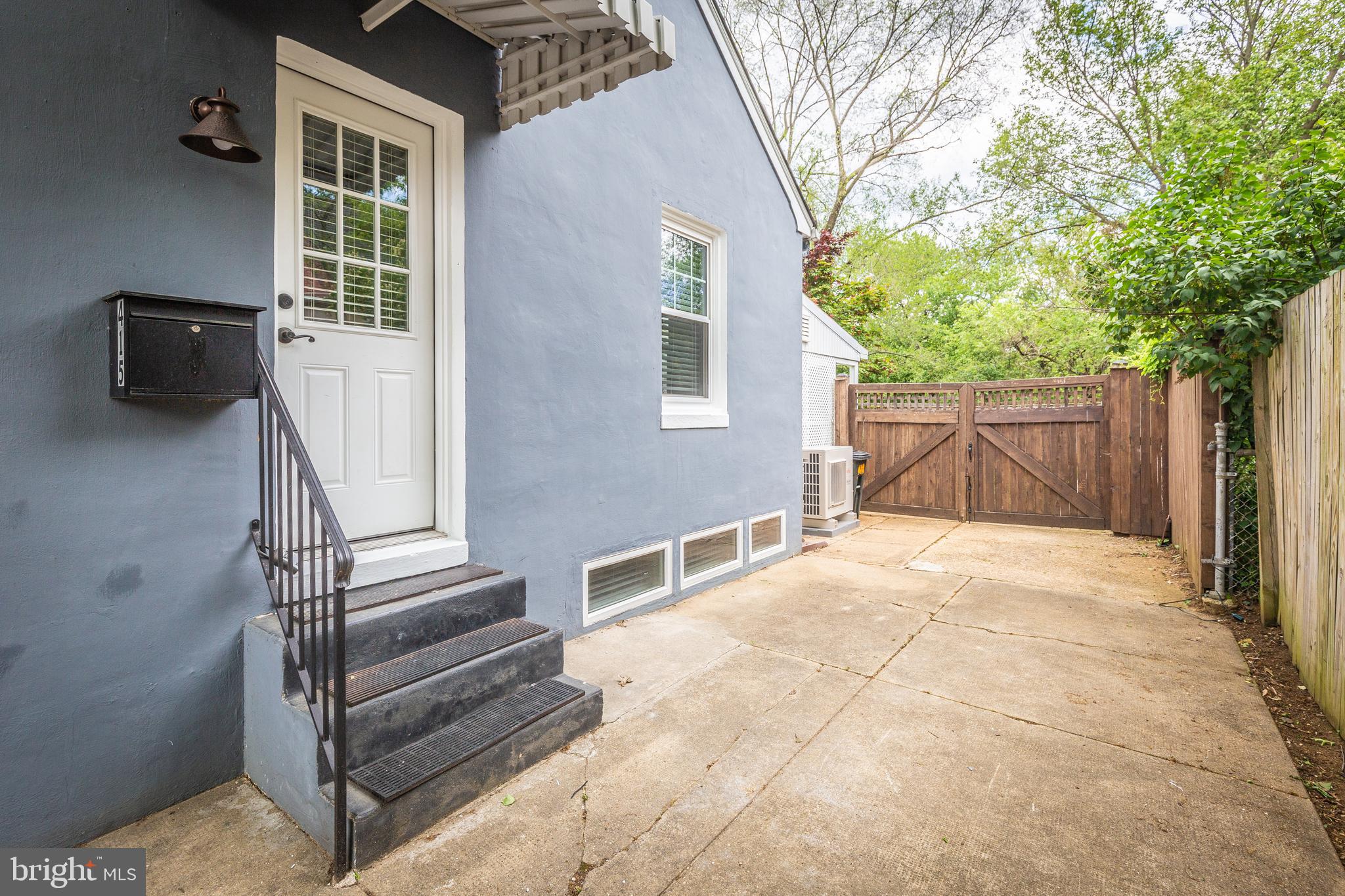 EASTPORT - Residential