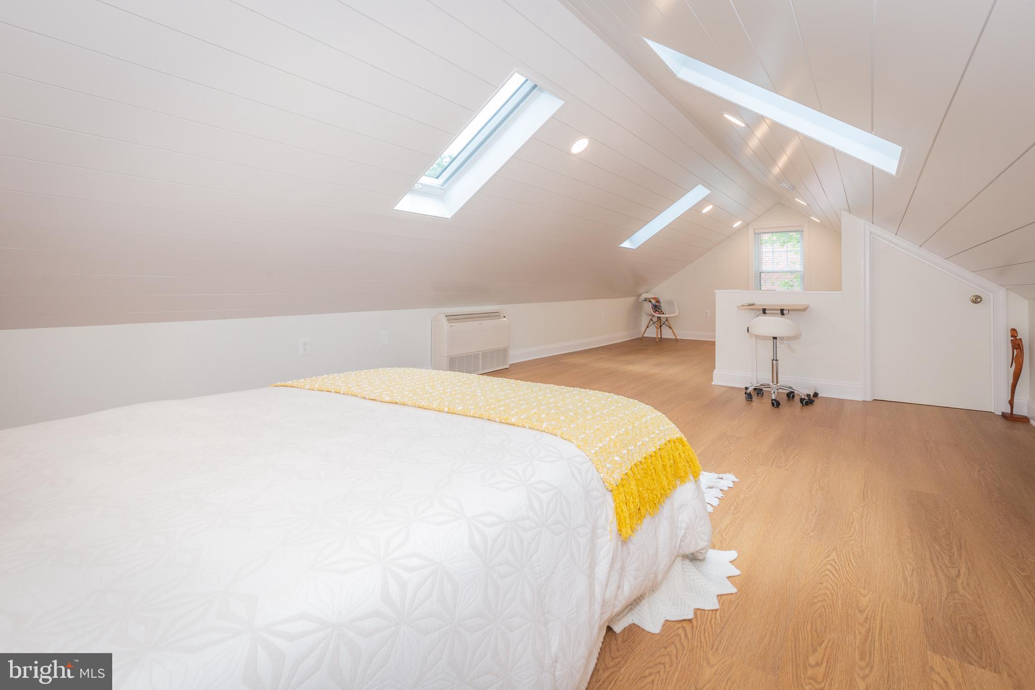 EASTPORT - Residential