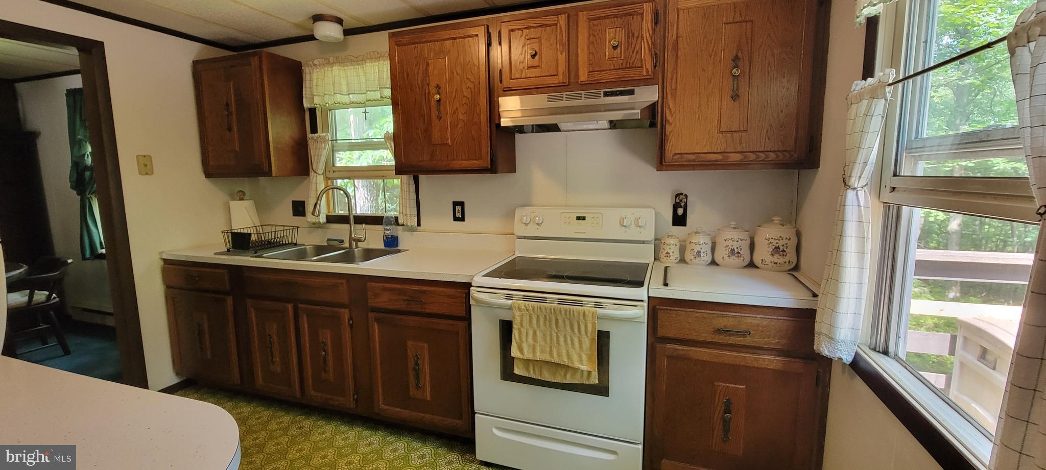 COVE VILLAGE - Residential