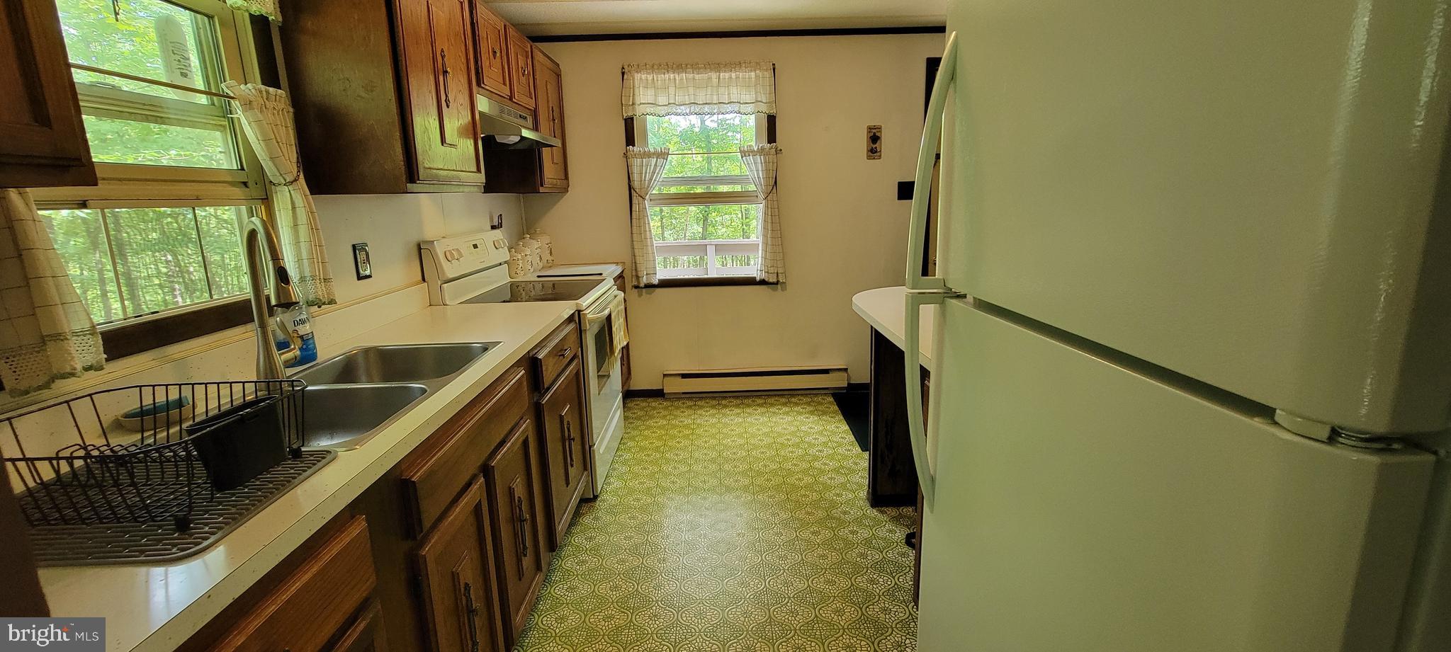 COVE VILLAGE - Residential