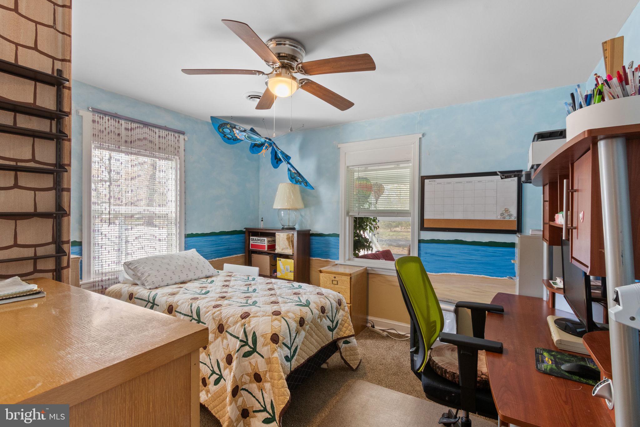 COLONIAL BEACH - Residential