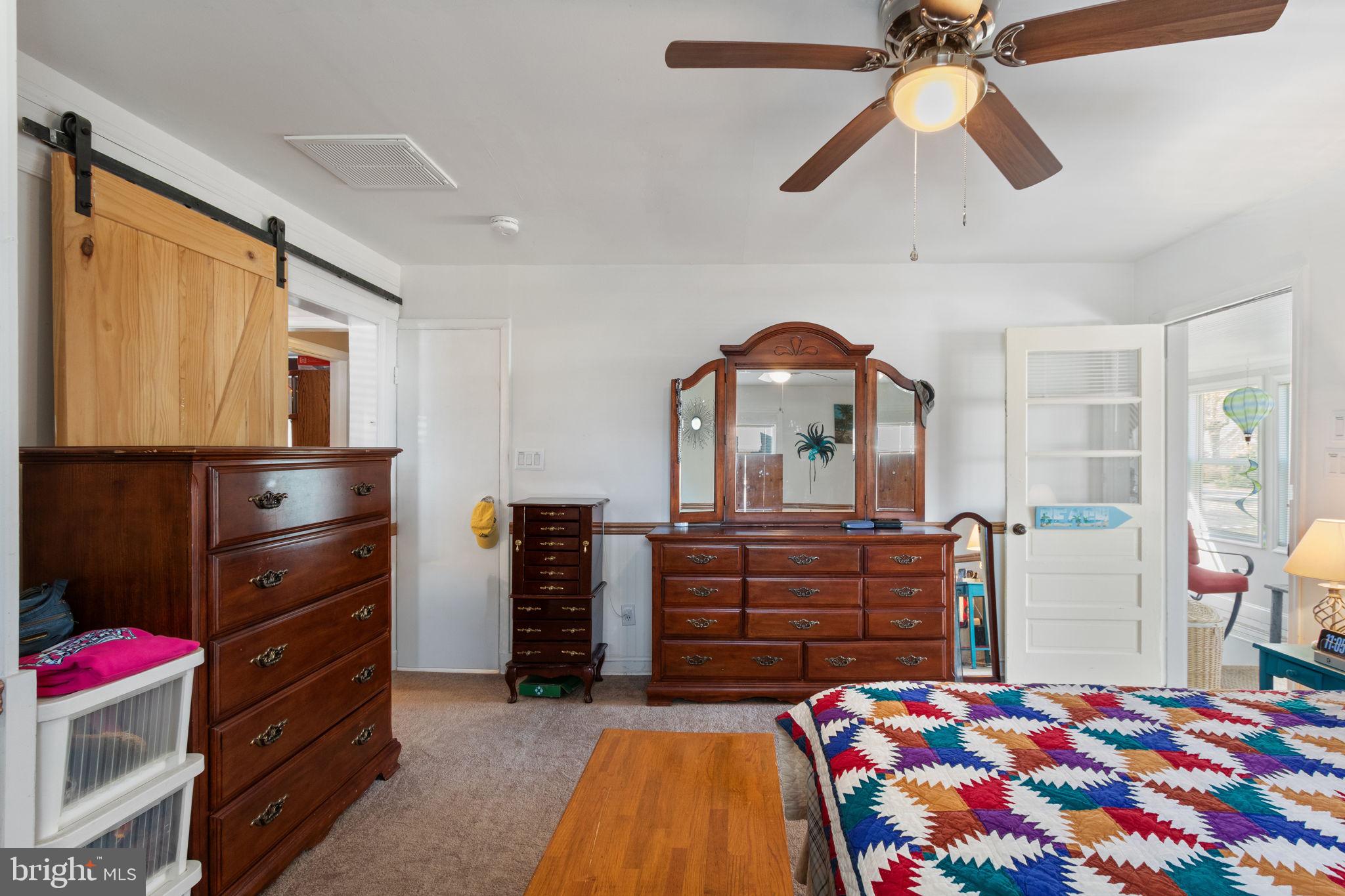 COLONIAL BEACH - Residential