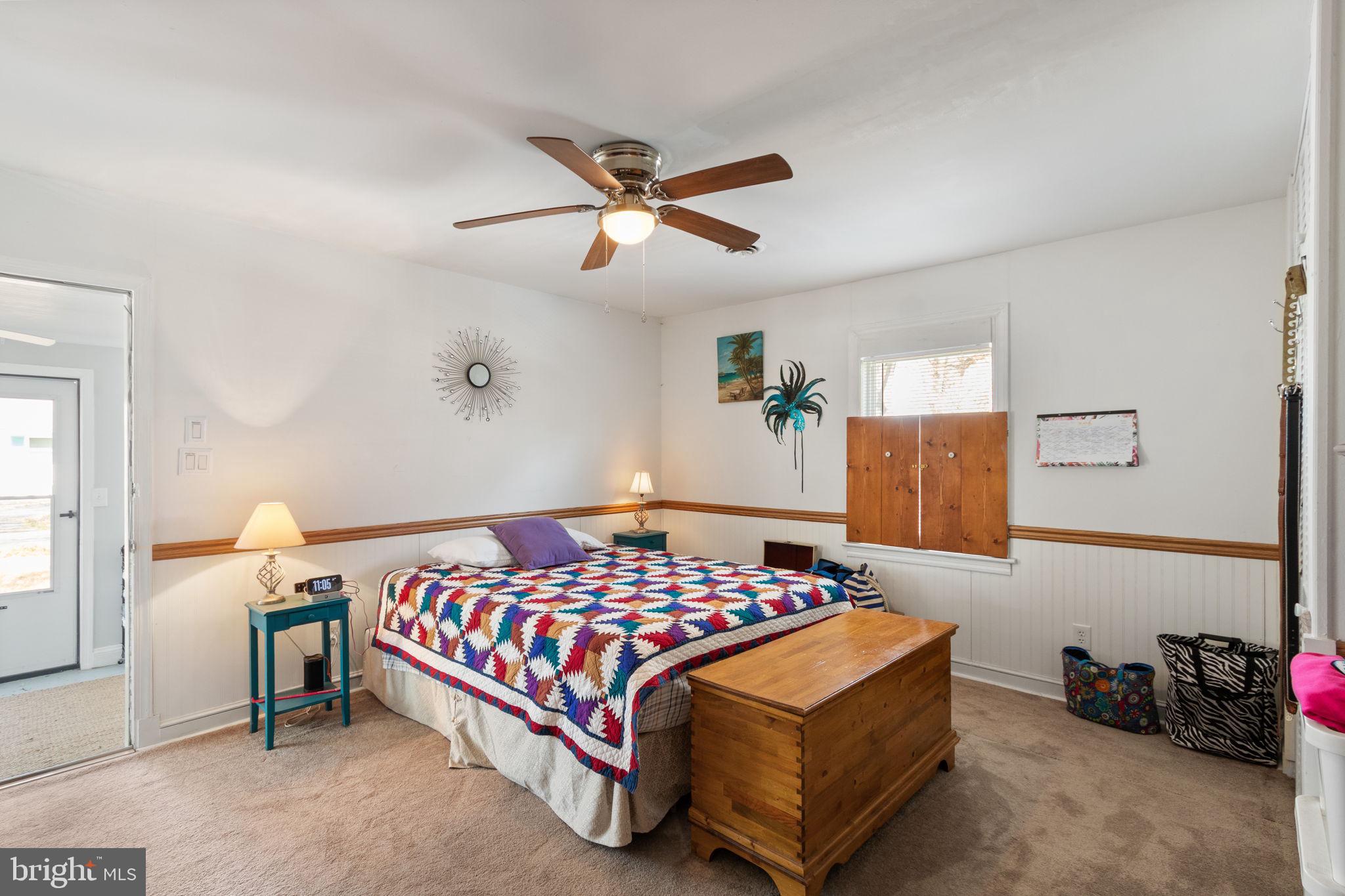 COLONIAL BEACH - Residential