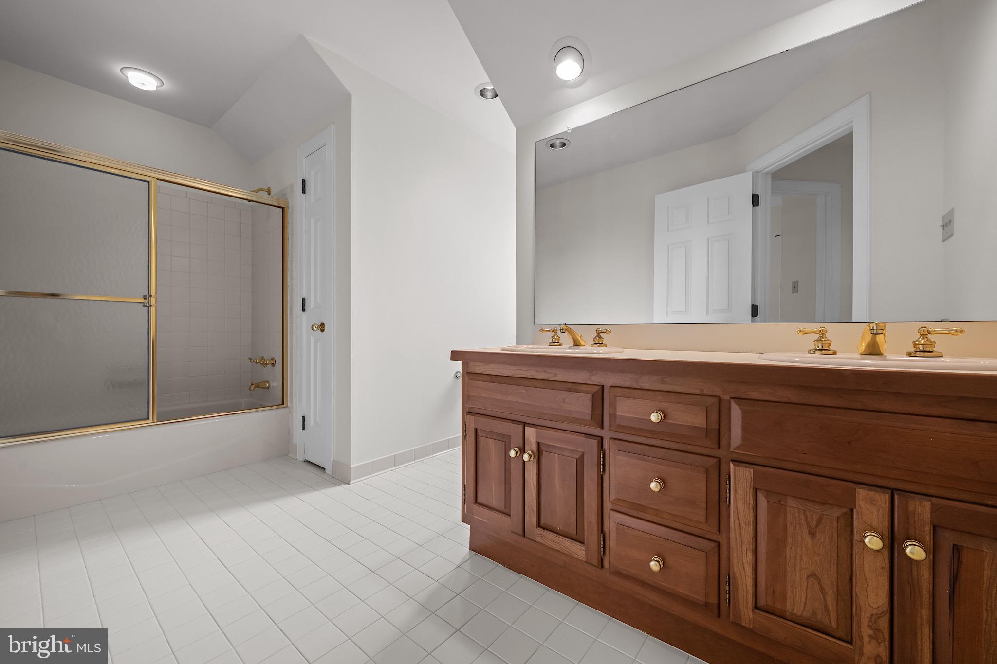 MERESTONE I - Residential