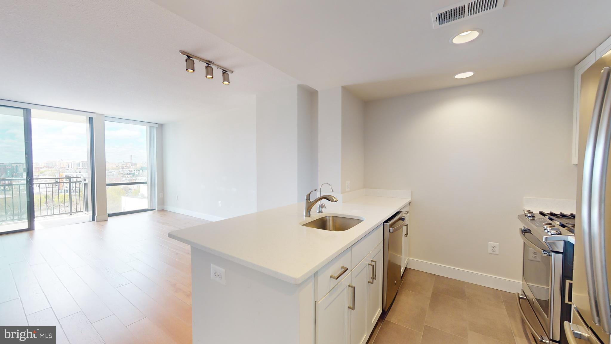 50 FLORIDA AVENUE NE 823