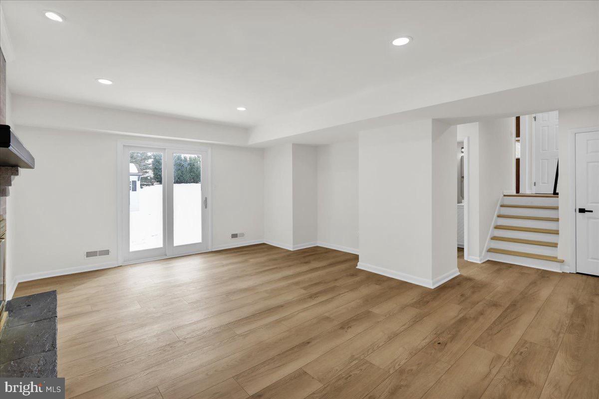 WELLINGTON DOWNES - Residential