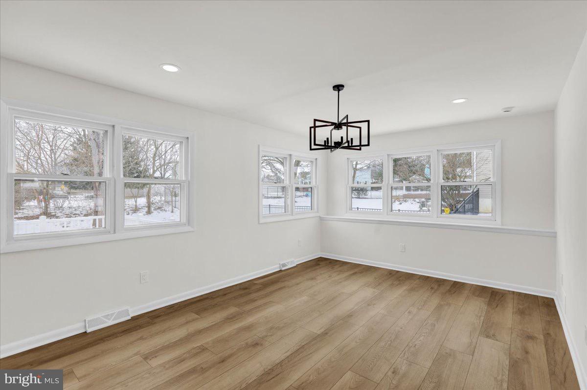 WELLINGTON DOWNES - Residential