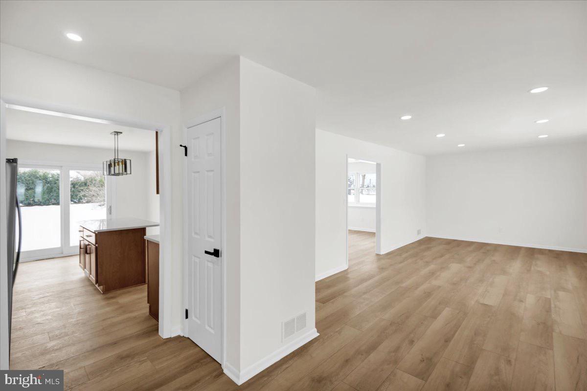 WELLINGTON DOWNES - Residential