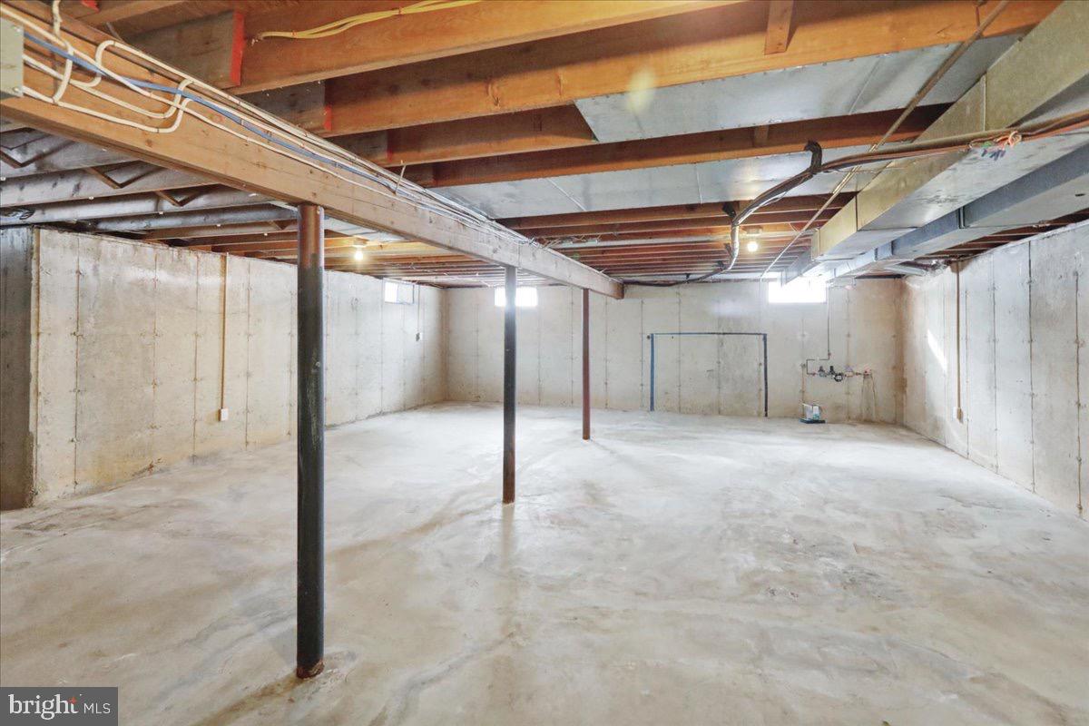 WELLINGTON DOWNES - Residential