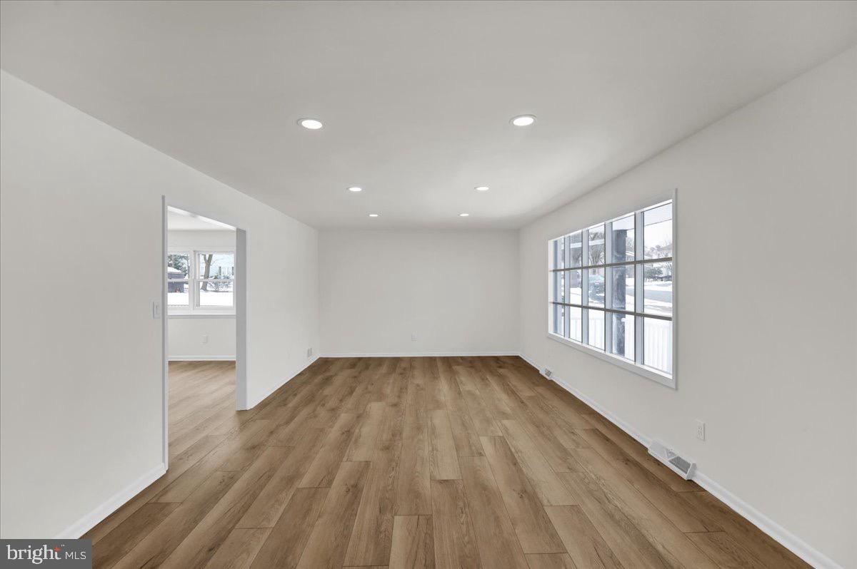 WELLINGTON DOWNES - Residential