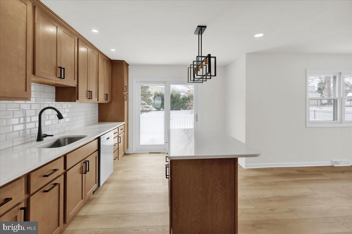 WELLINGTON DOWNES - Residential