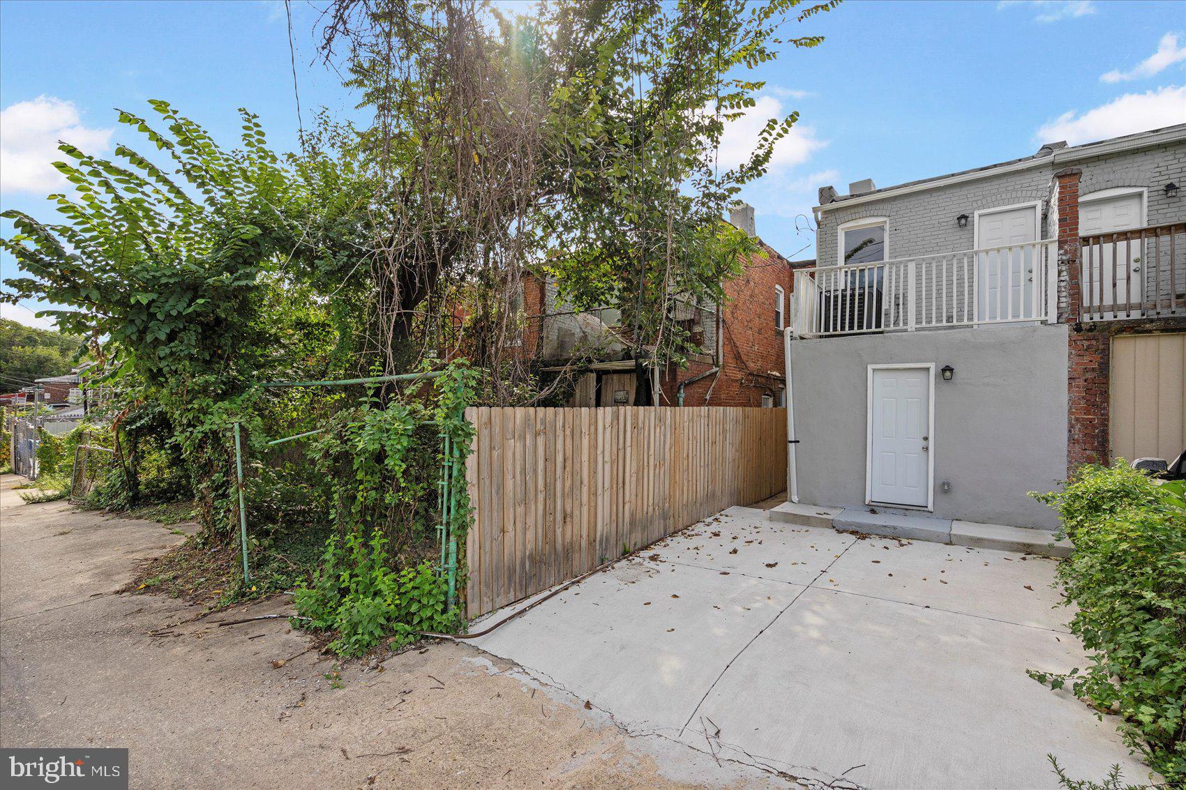 WINCHESTER - Residential