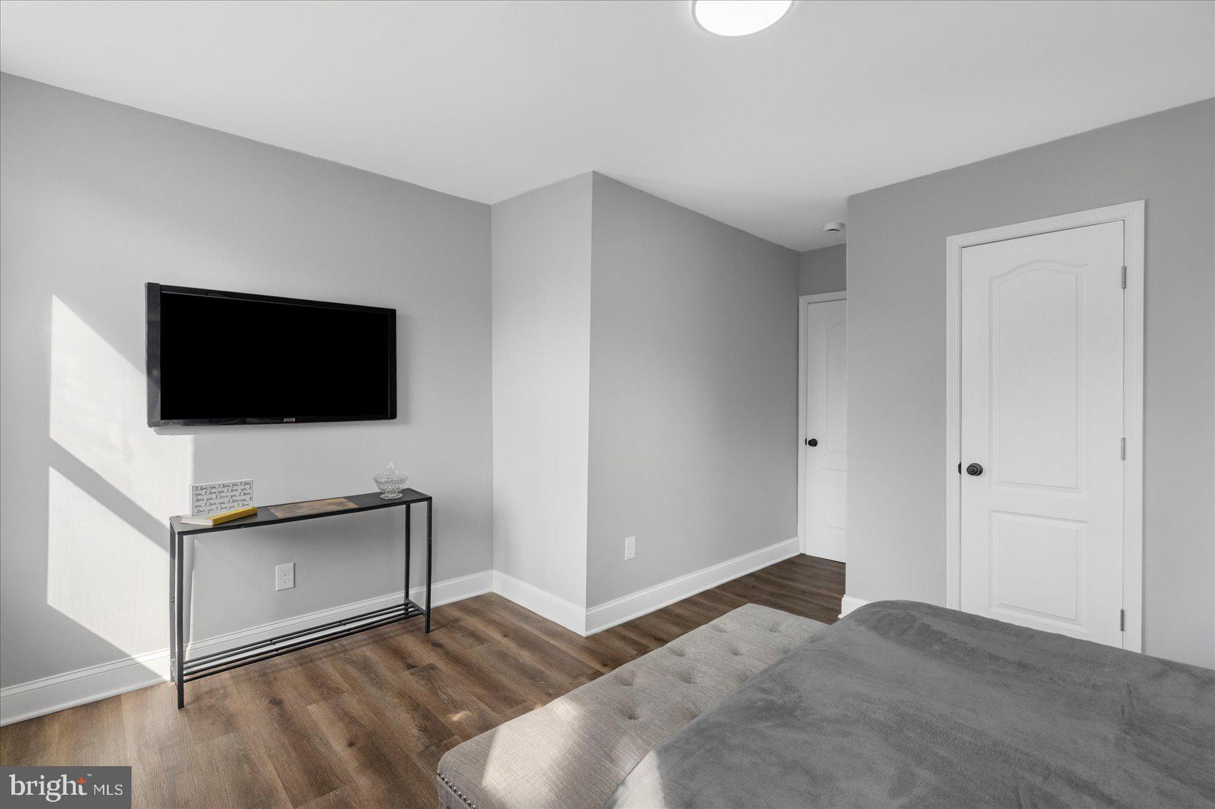 WINCHESTER - Residential