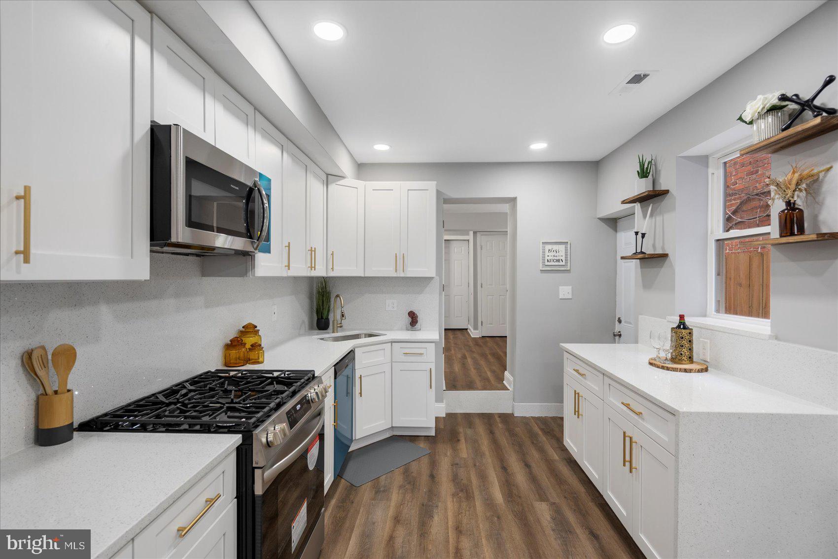 WINCHESTER - Residential