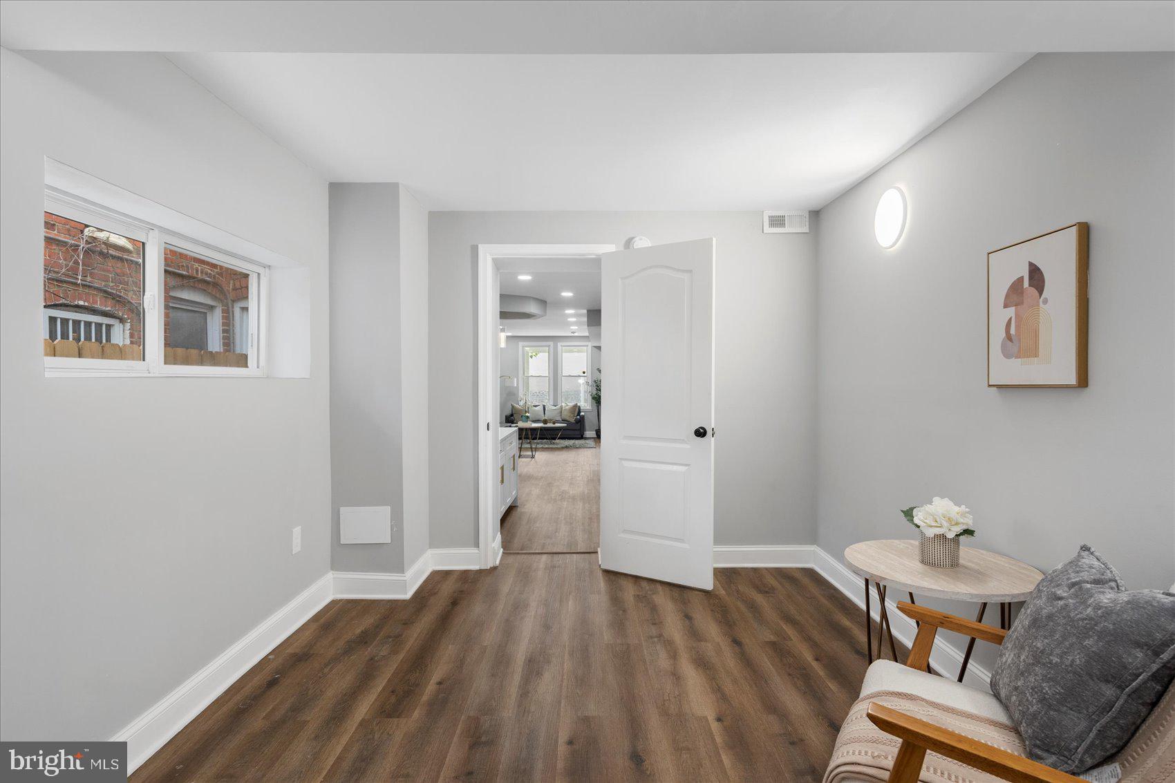 WINCHESTER - Residential