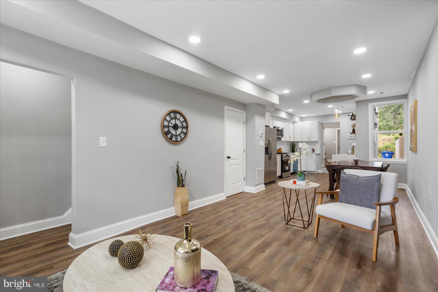 WINCHESTER - Residential