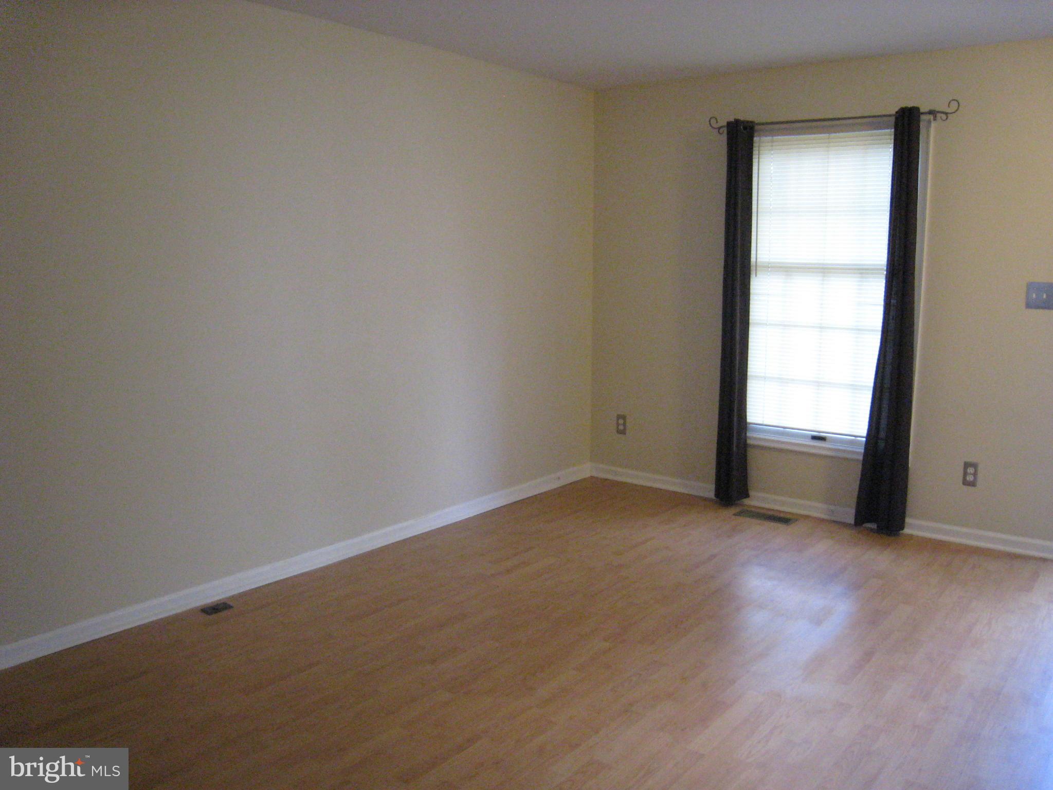 GREEN TRAILS - Residential Lease