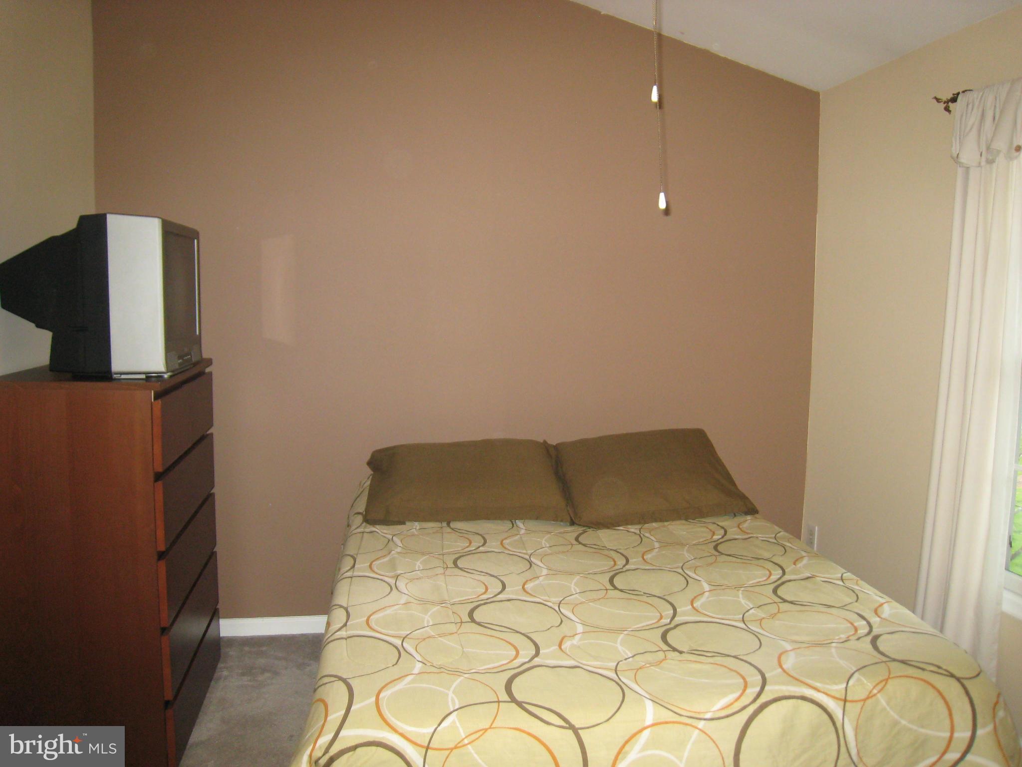 GREEN TRAILS - Residential Lease