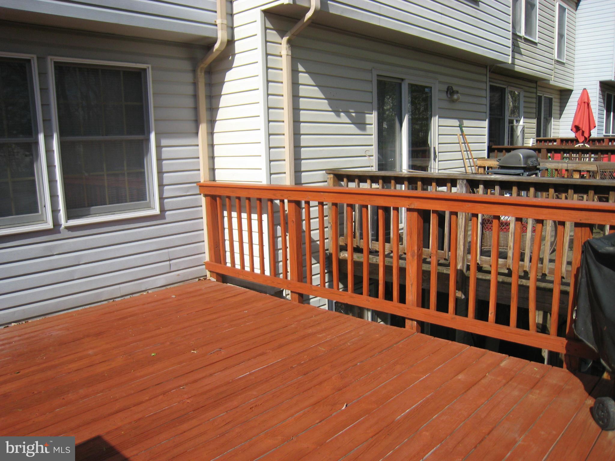 GREEN TRAILS - Residential Lease