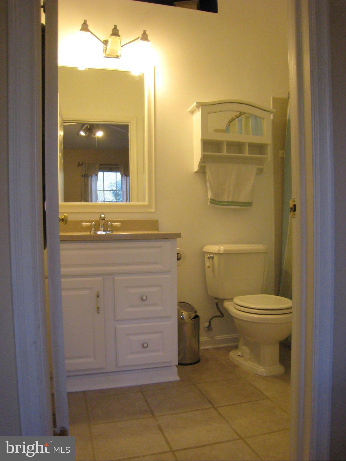 GREEN TRAILS - Residential Lease