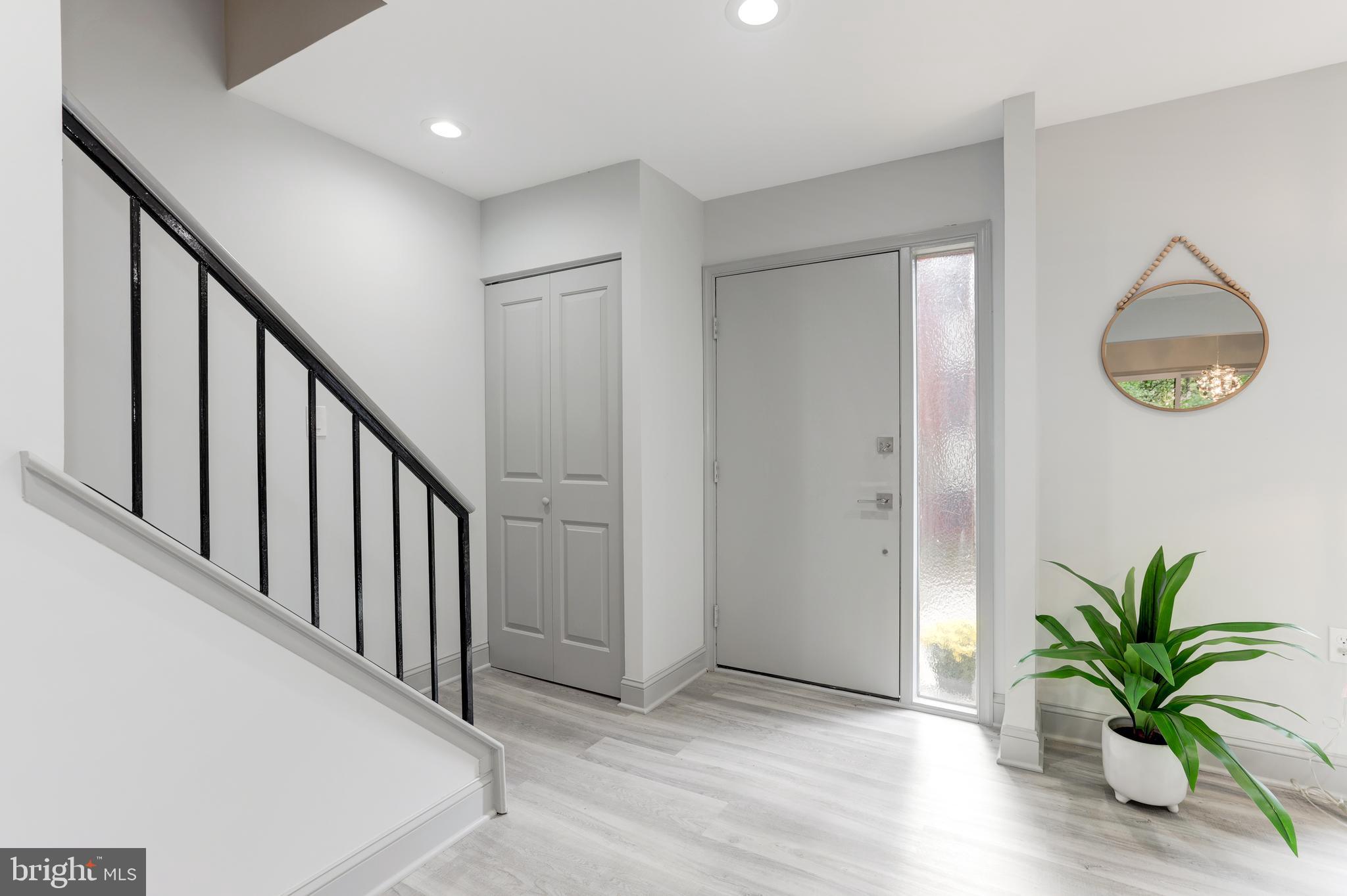 RESTON - Residential