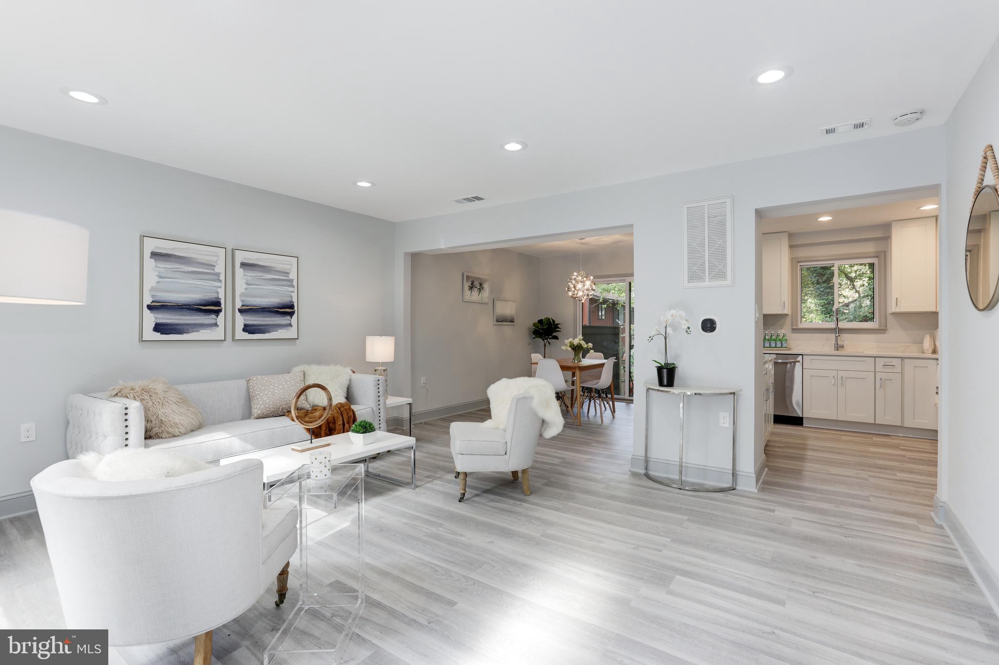 RESTON - Residential