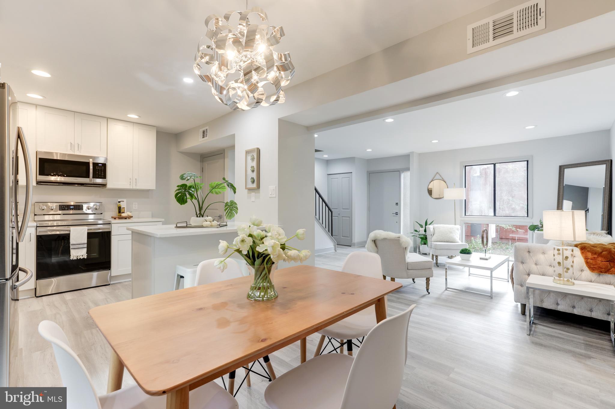 RESTON - Residential