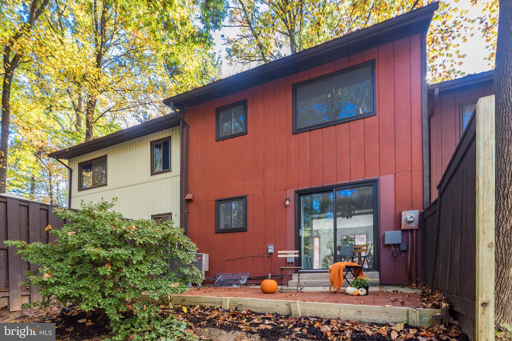 RESTON - Residential