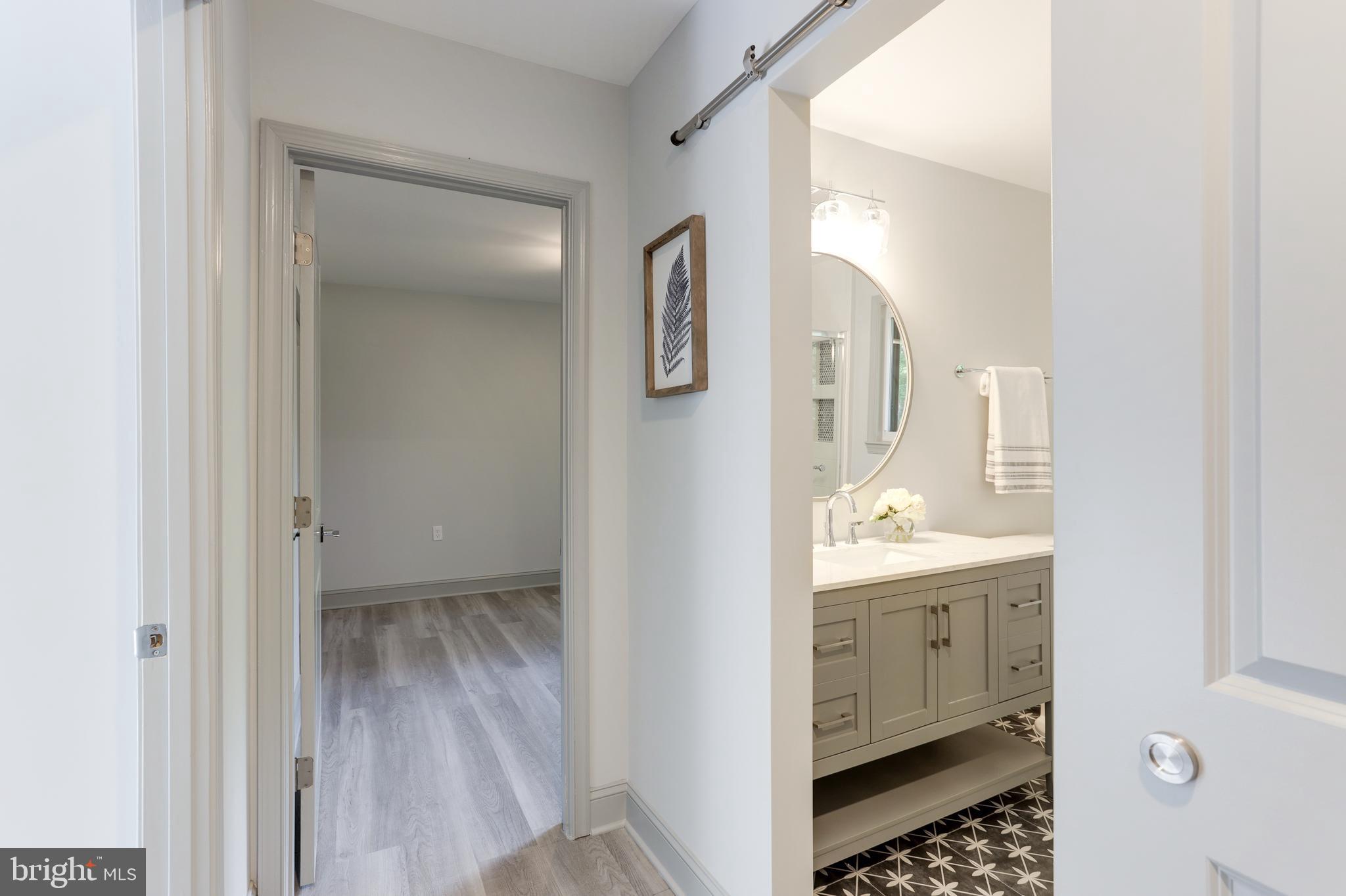 RESTON - Residential