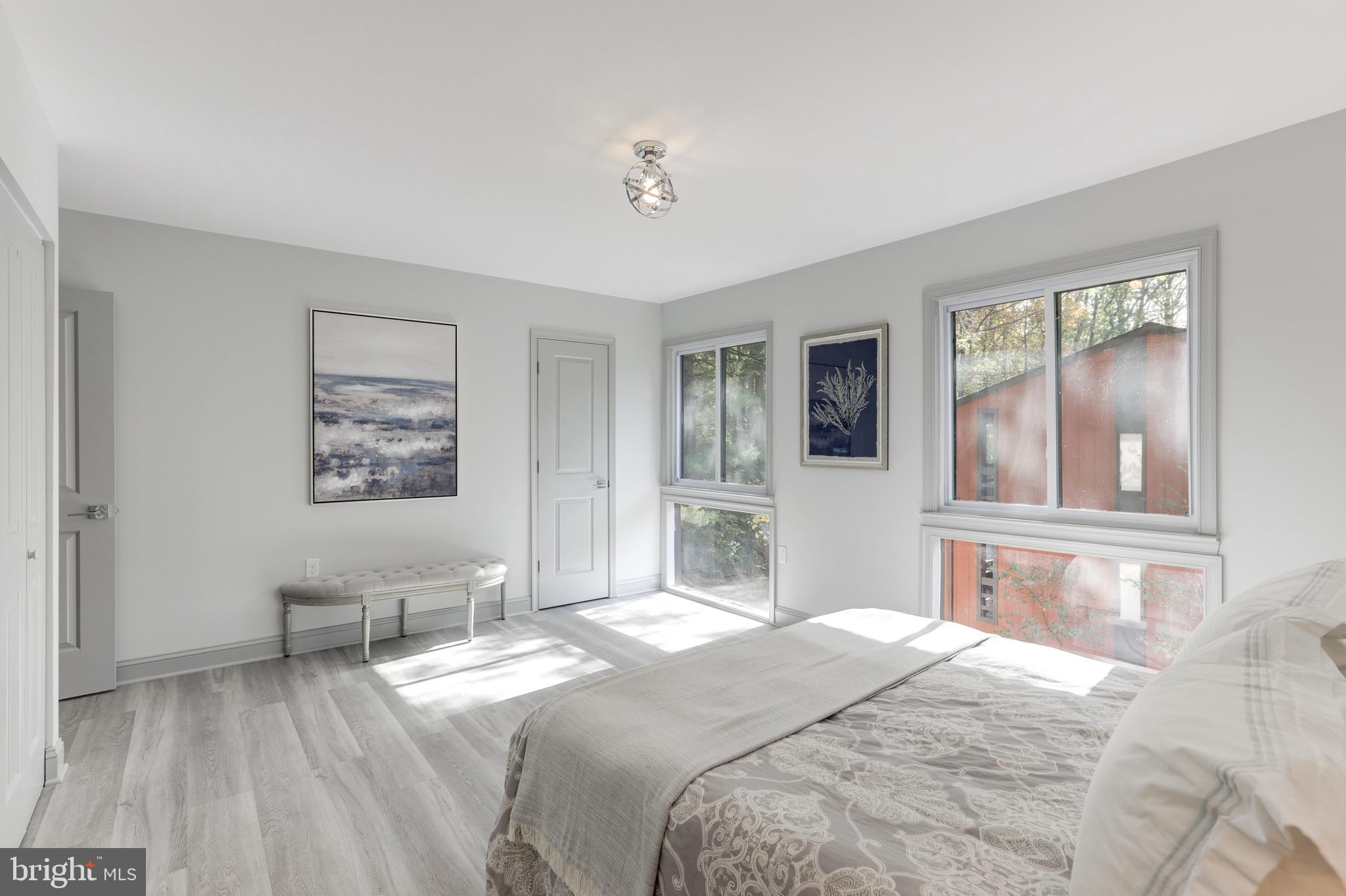 RESTON - Residential