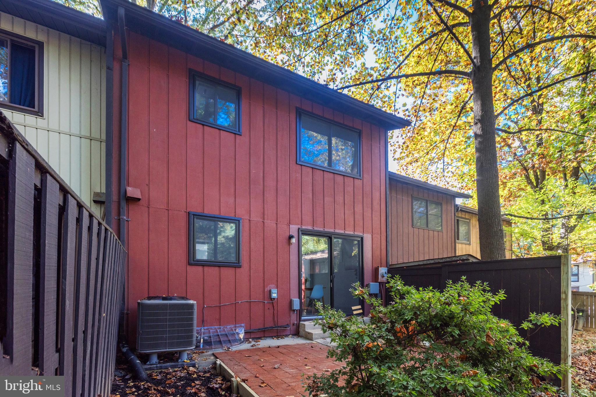 RESTON - Residential