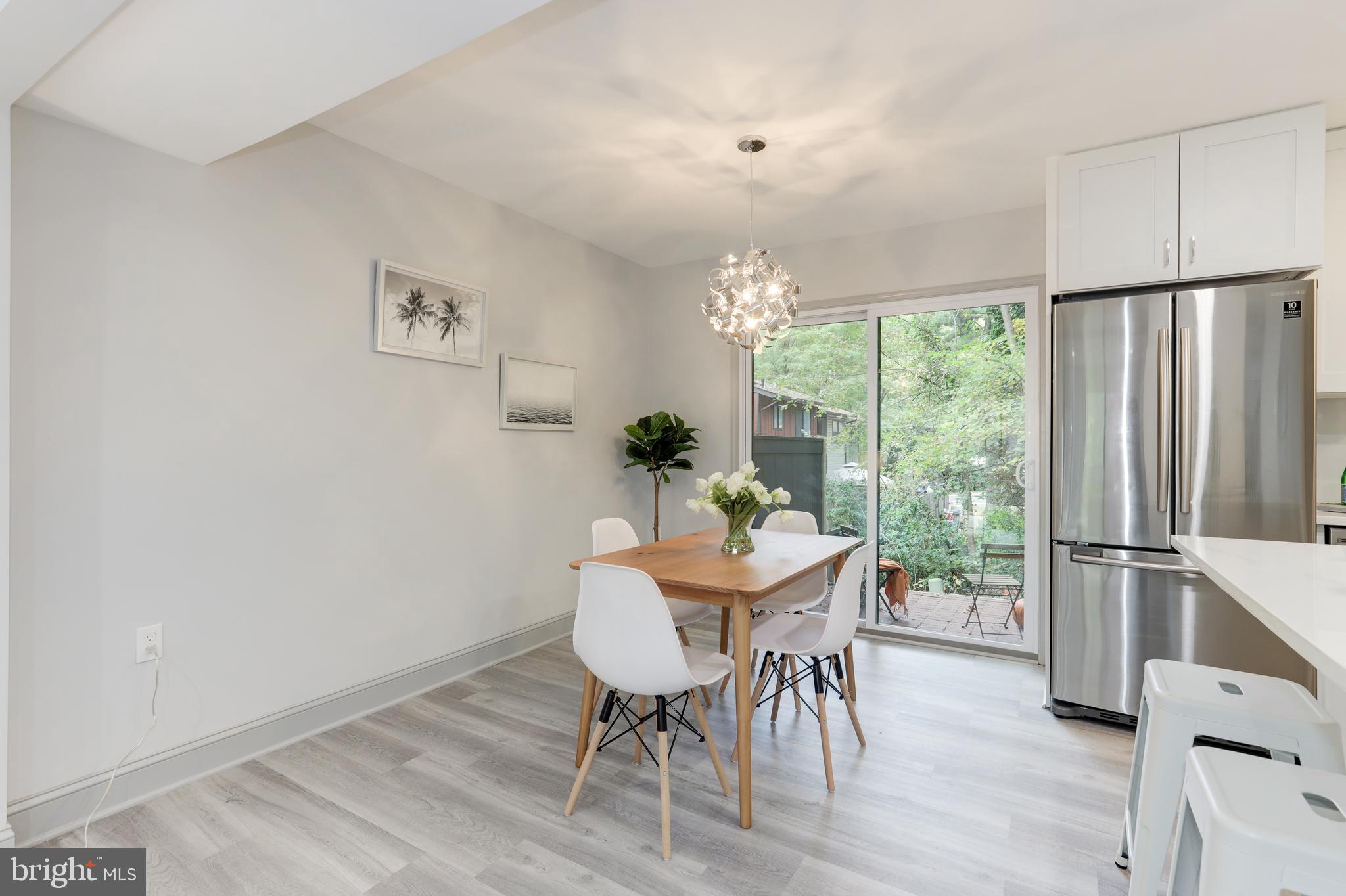 RESTON - Residential