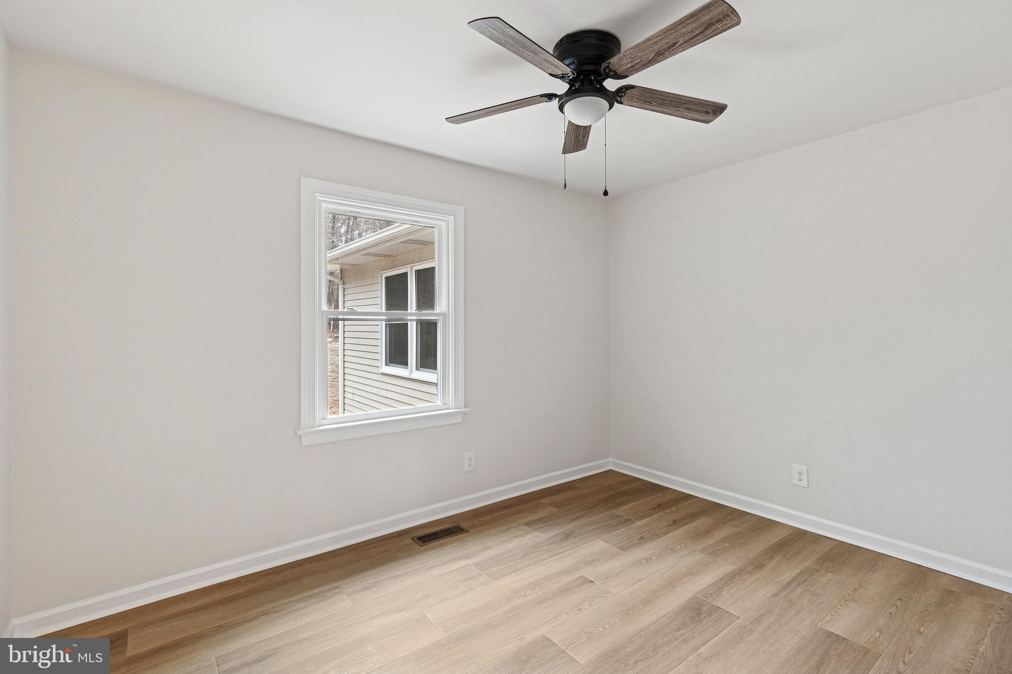 BROOKE - Residential